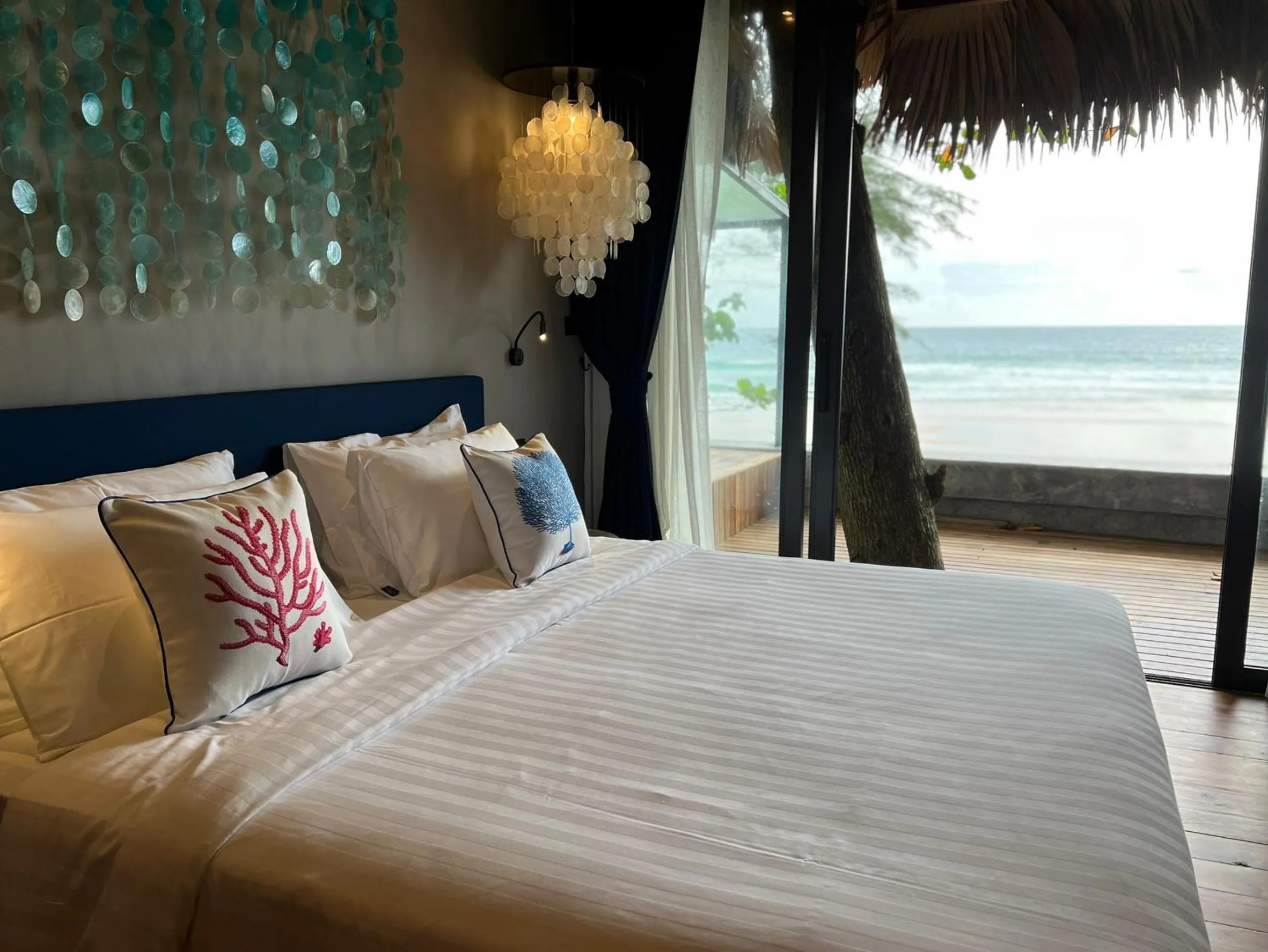 View (from property/room), Bed in Sealord Naithon Beachfront Villa