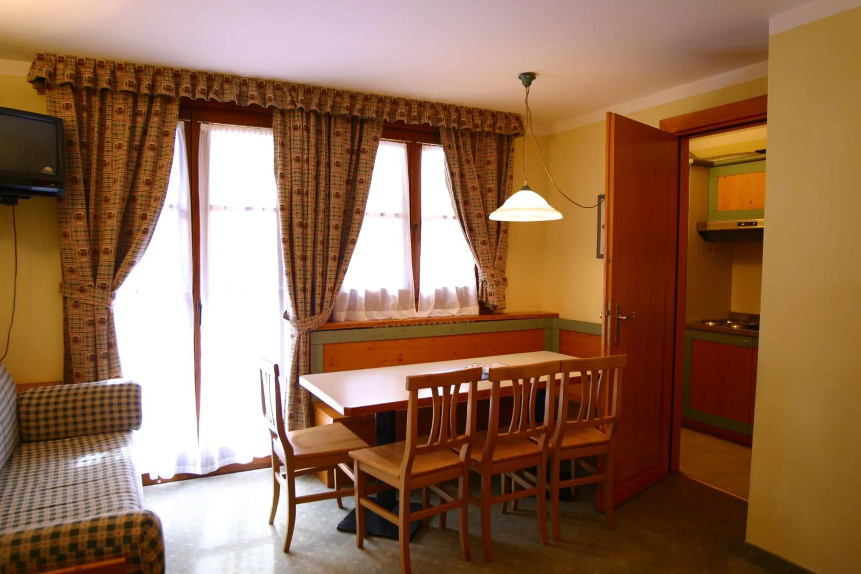 Dining area in Nevesole Folgarida Resort Aparthotel