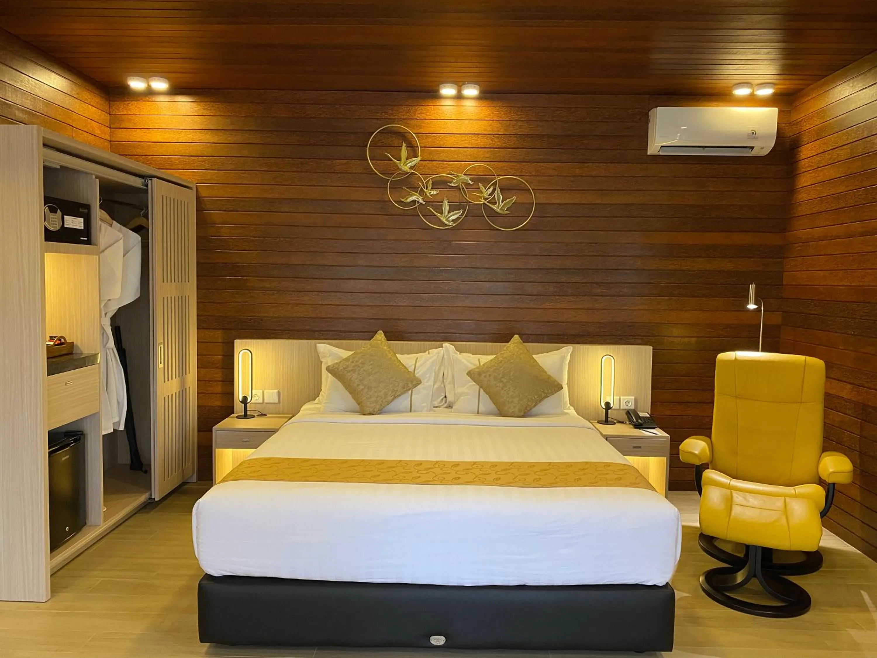 Bed in The Valerian Villa Ubud