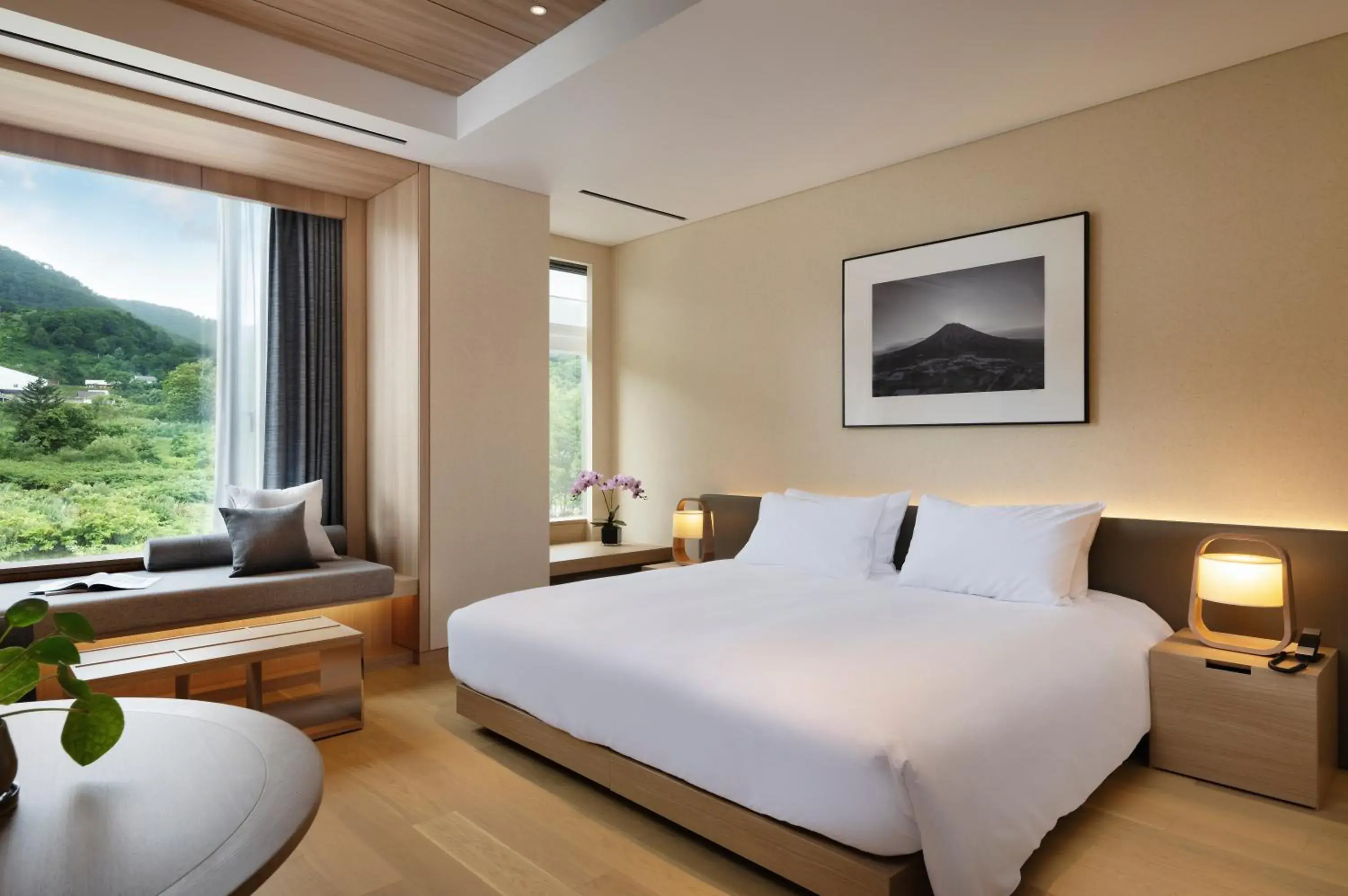 Photo of the whole room, Bed in Setsu Niseko Photo of the whole room, Bed in Setsu Niseko