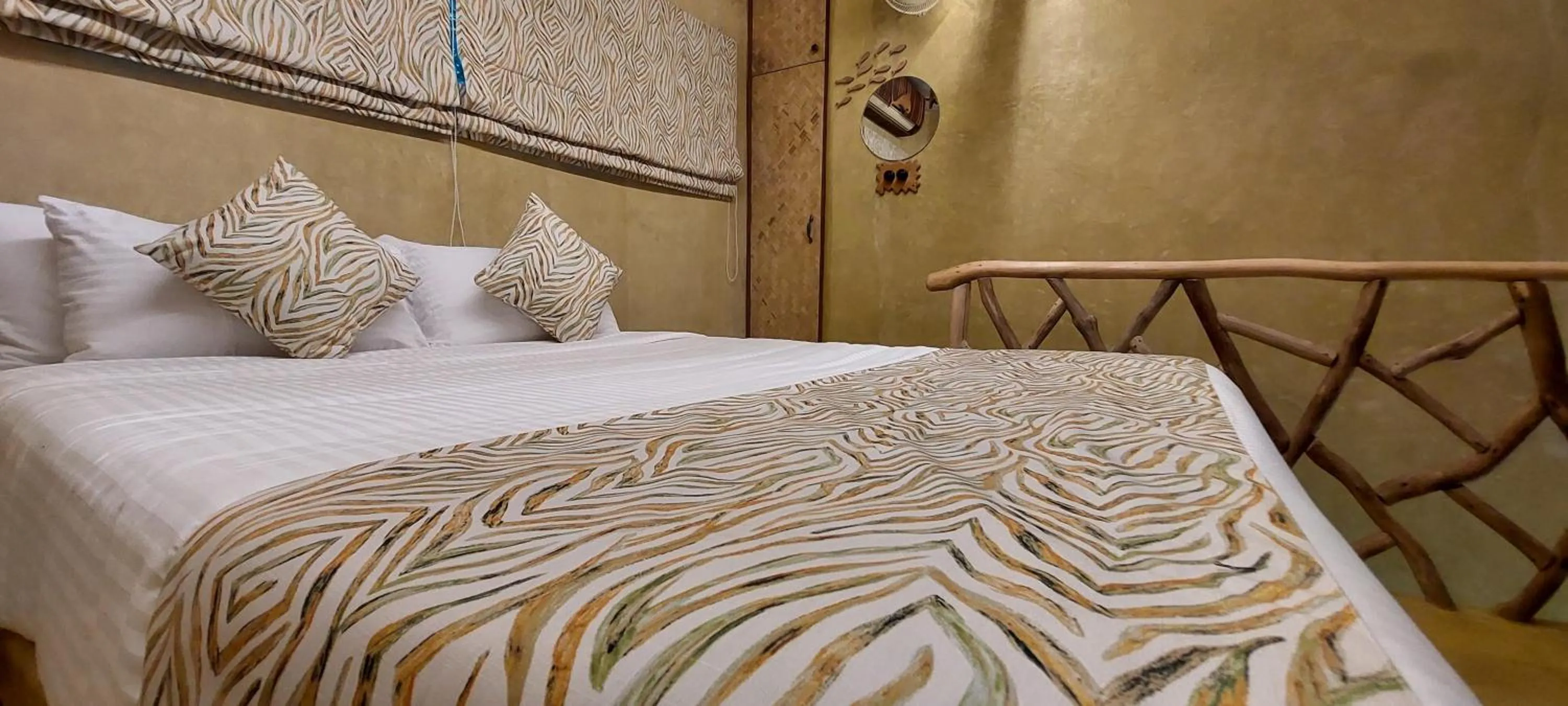 Bedroom, Bed in Matsya