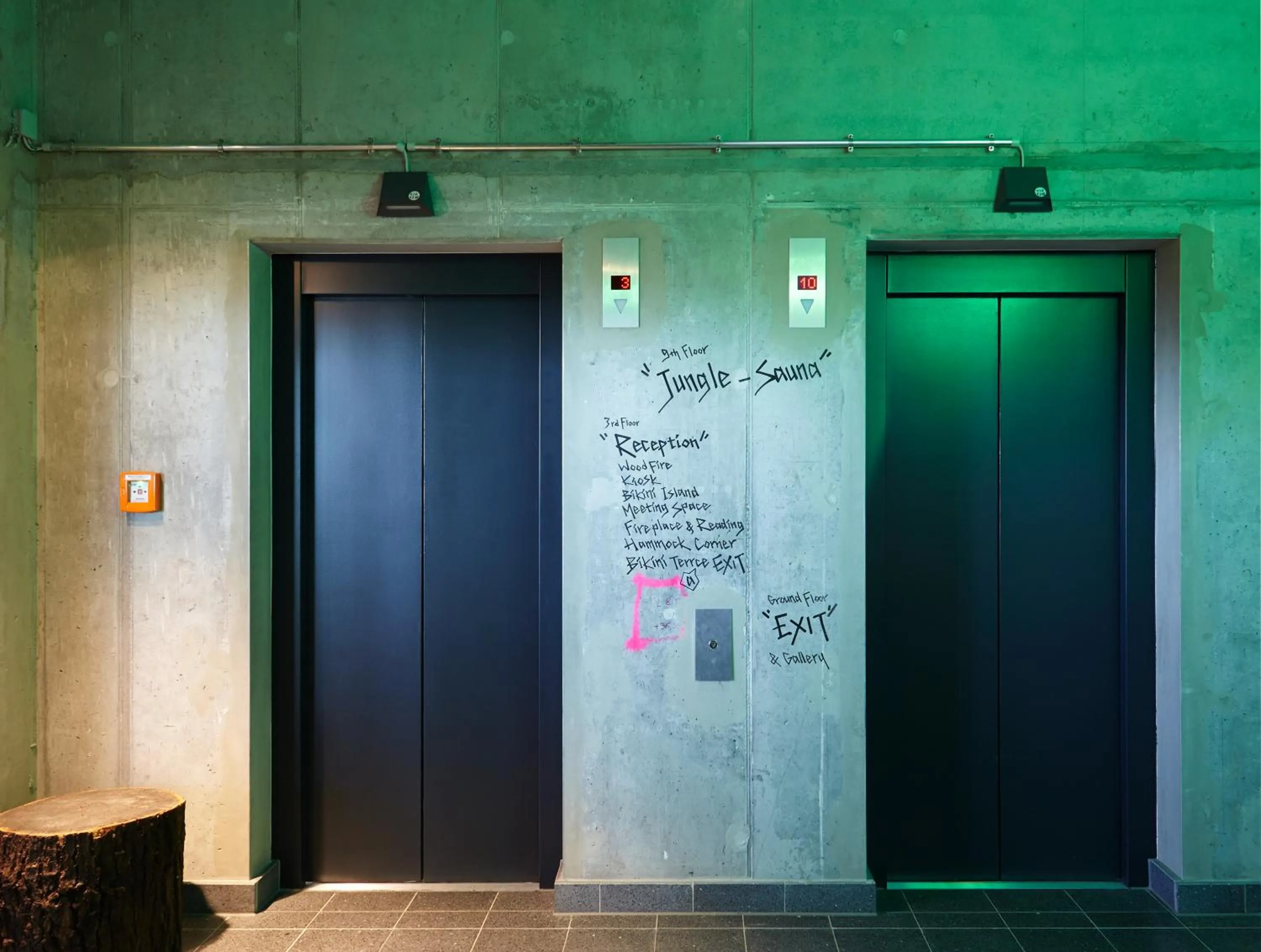 Lobby or reception in 25hours Hotel Bikini Berlin