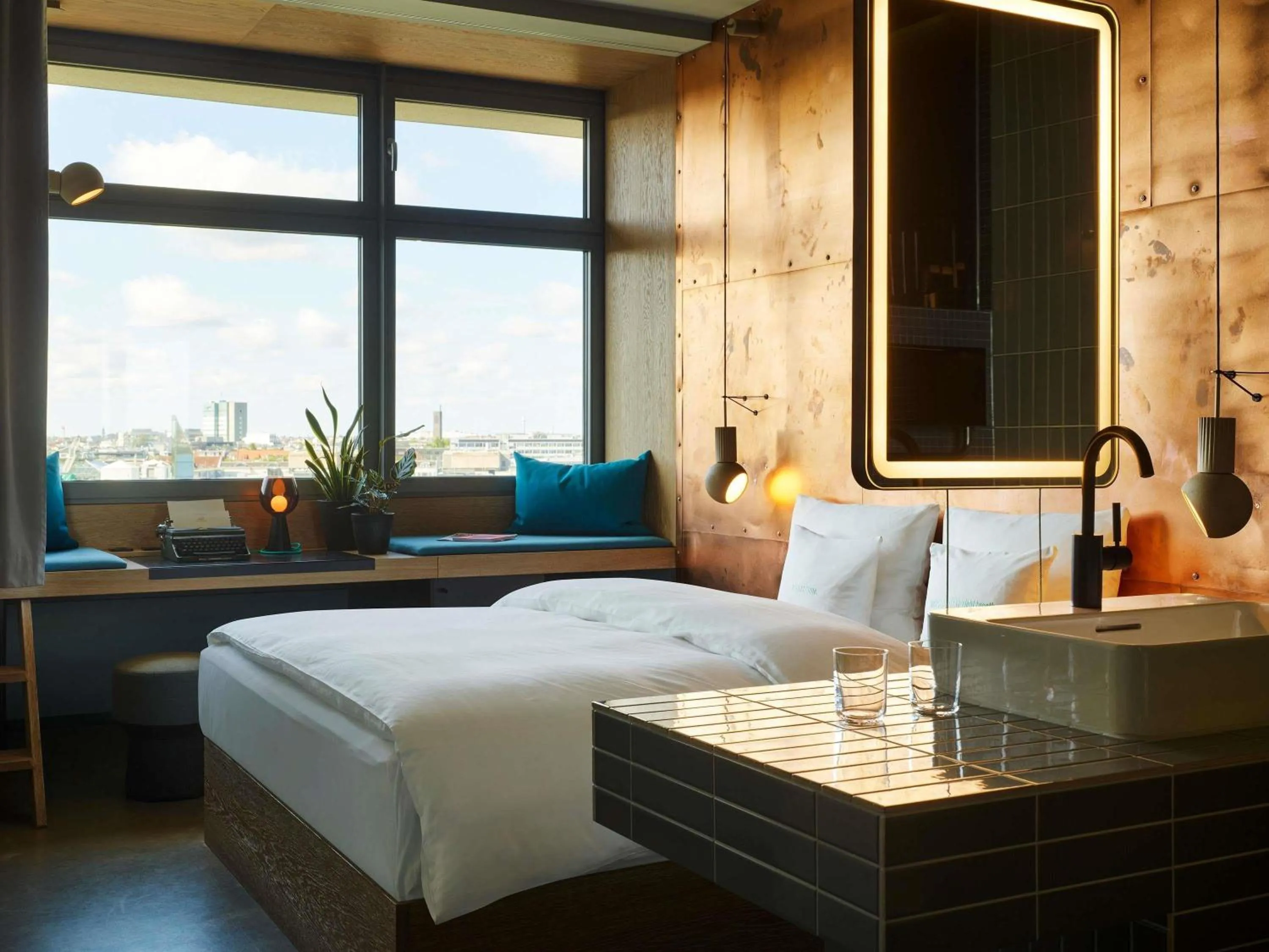 Bedroom, Bed in 25hours Hotel Bikini Berlin