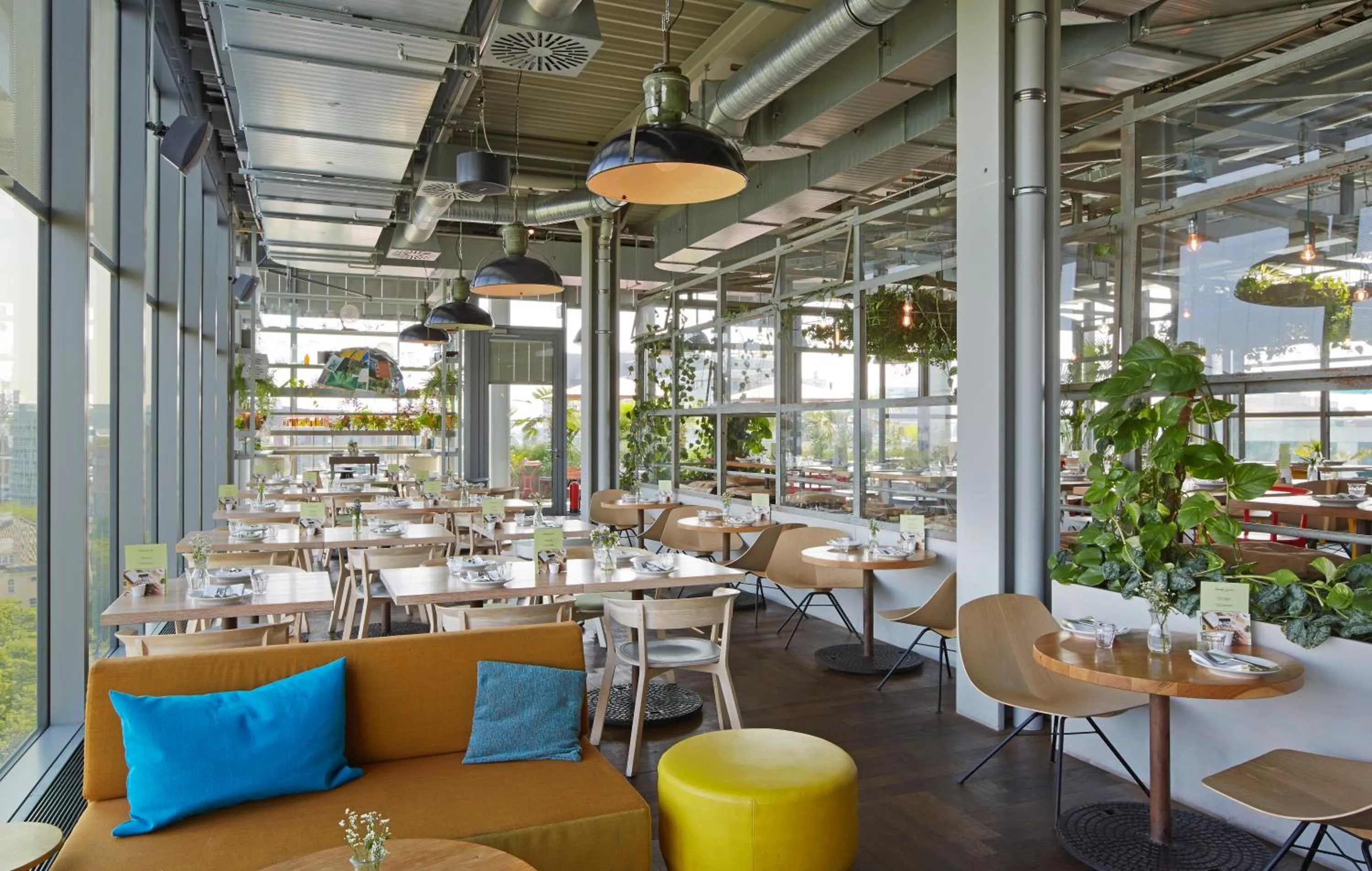 Restaurant/places to eat in 25hours Hotel Bikini Berlin