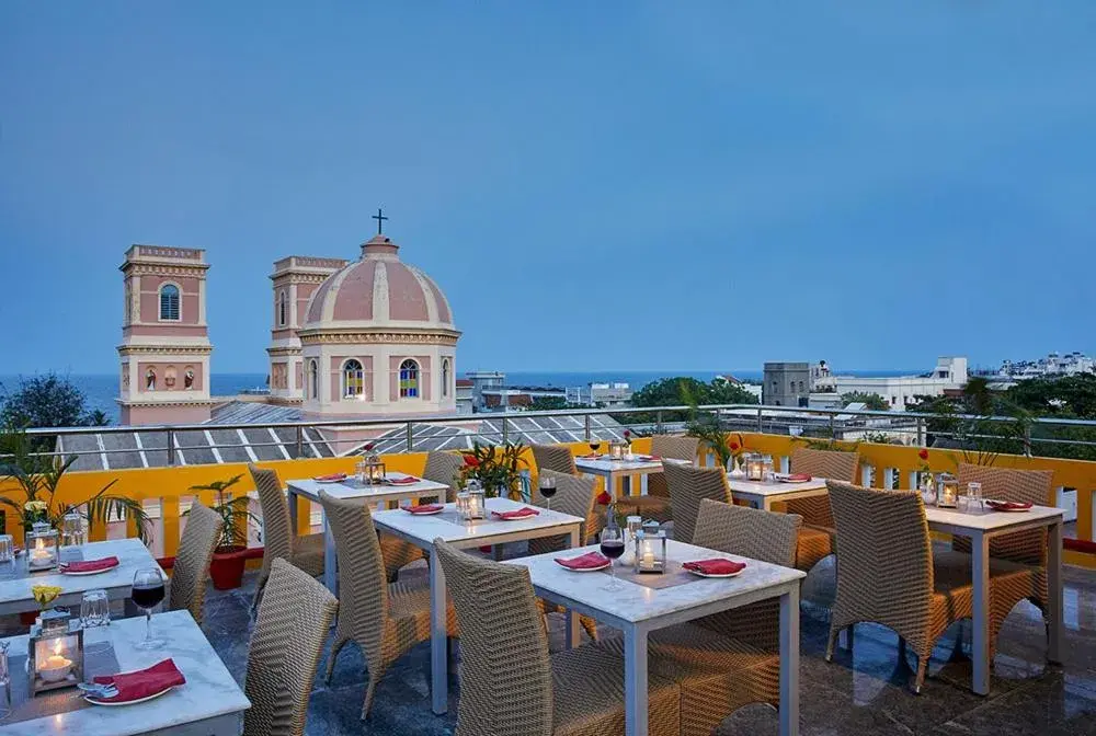 Restaurant/places to eat in VILLA DU OCEAN Restaurant/places to eat in VILLA DU OCEAN