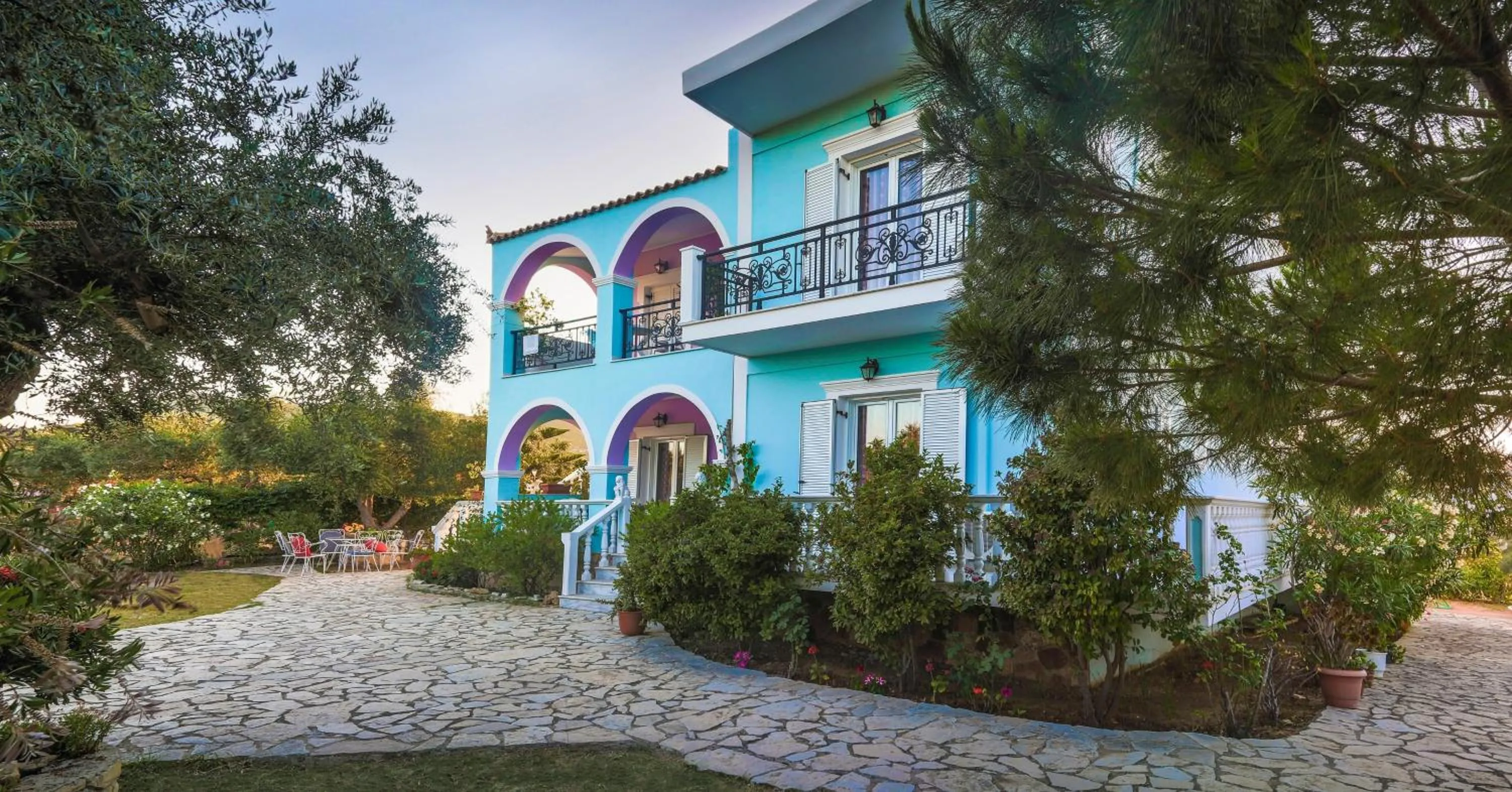 Facade/entrance in Villa Joanna