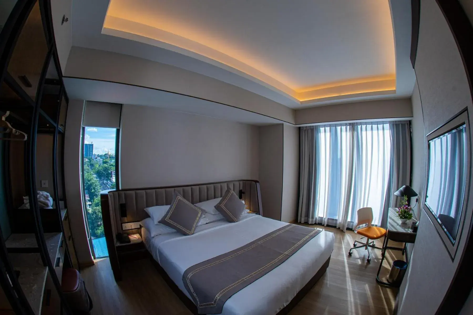 Bed in Sayarsan Hotel Yangon Bed in Sayarsan Hotel Yangon