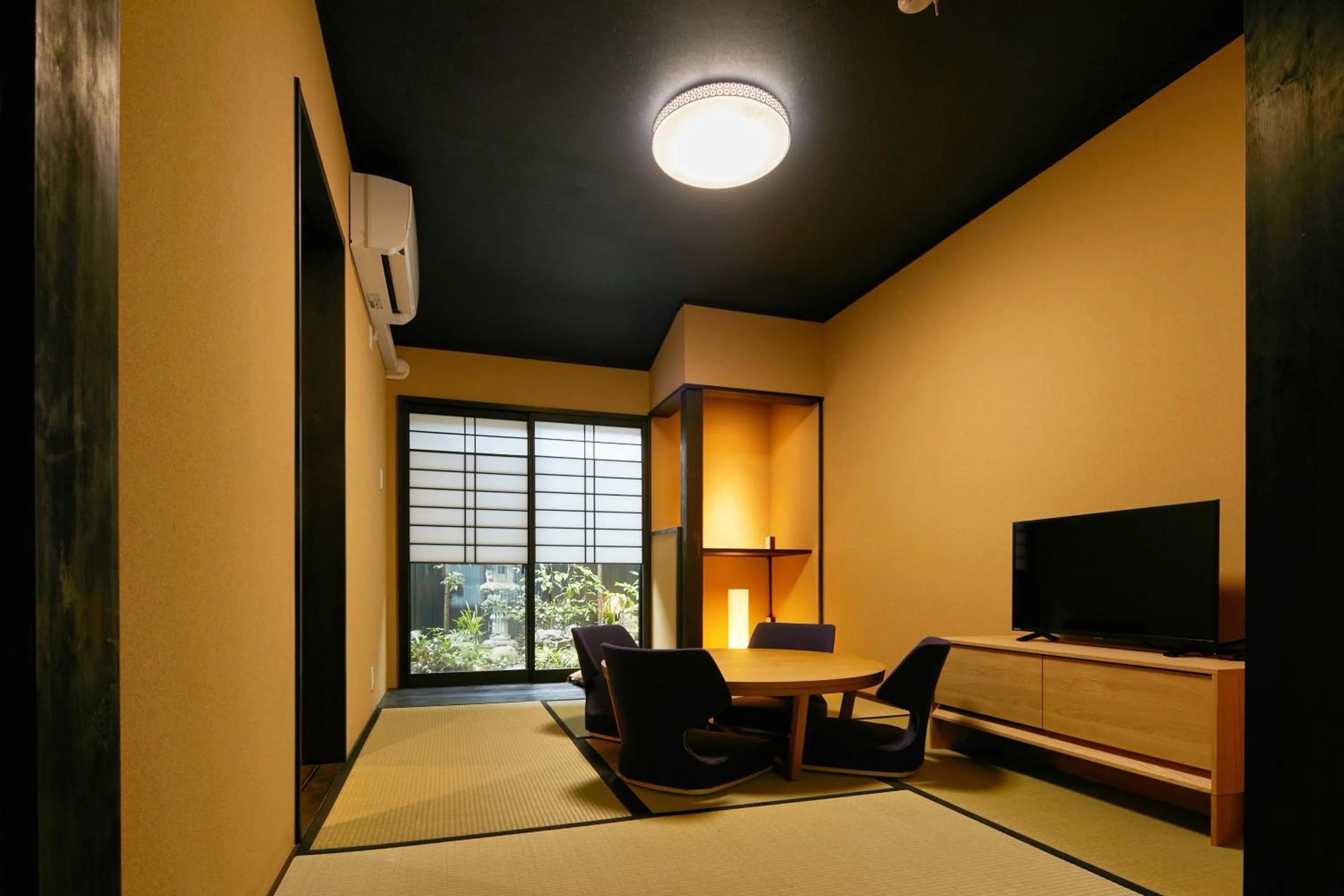 Photo of the whole room in TSUBOMI luxury Inn Shimabara Bettei 2