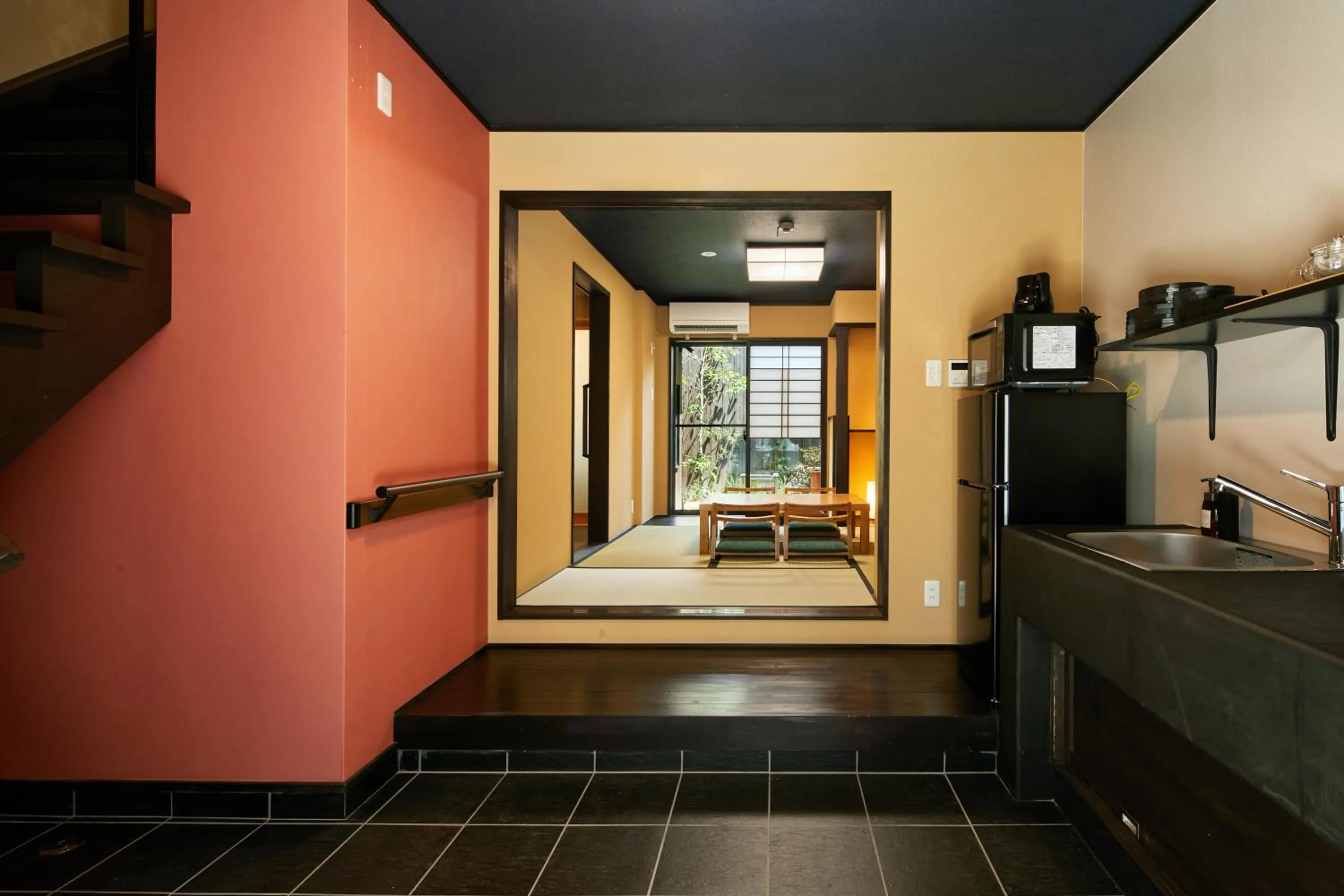 Photo of the whole room, Bed in TSUBOMI luxury Inn Shimabara Bettei 3