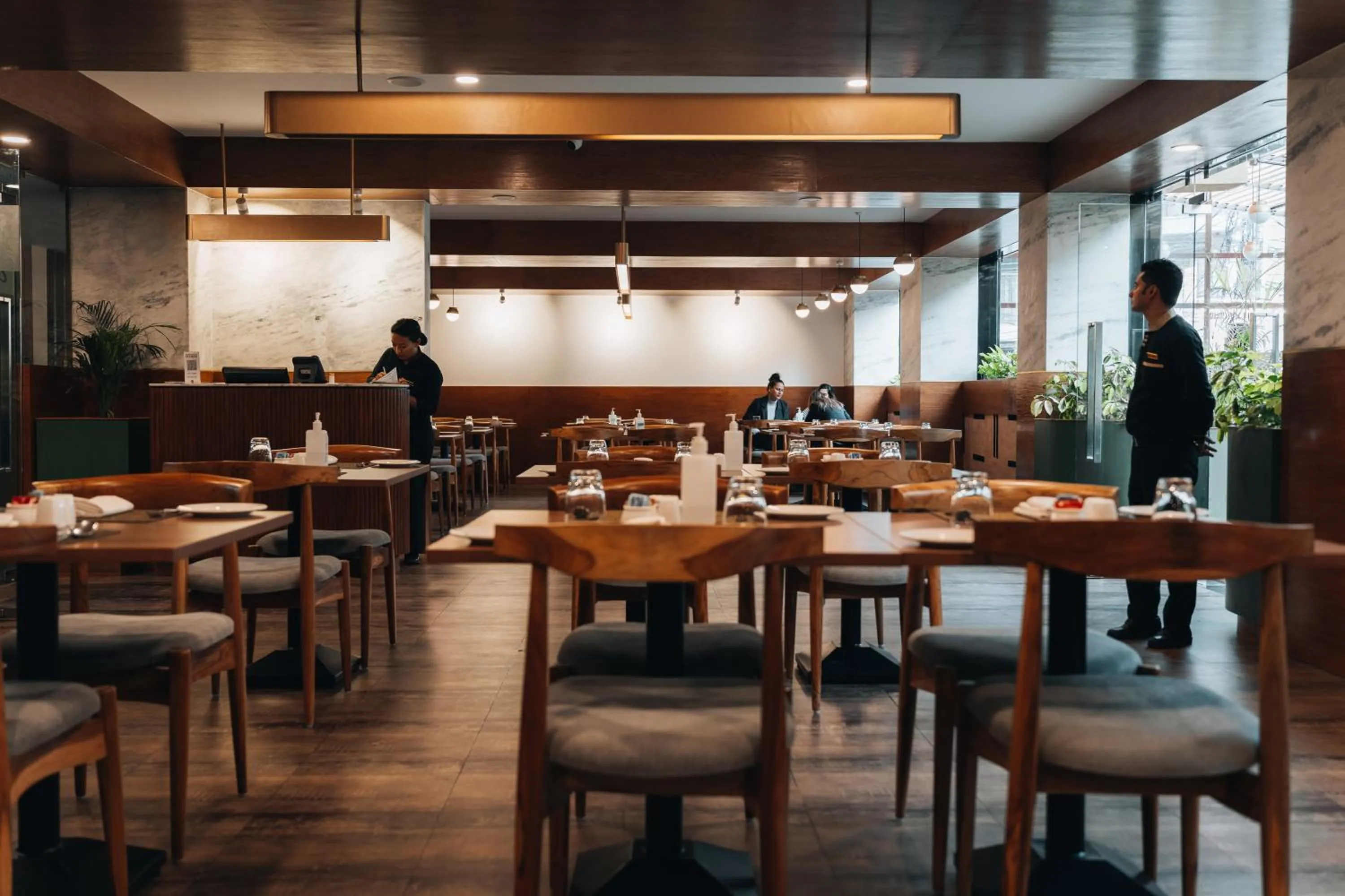 Restaurant/places to eat in Hotel Shambala