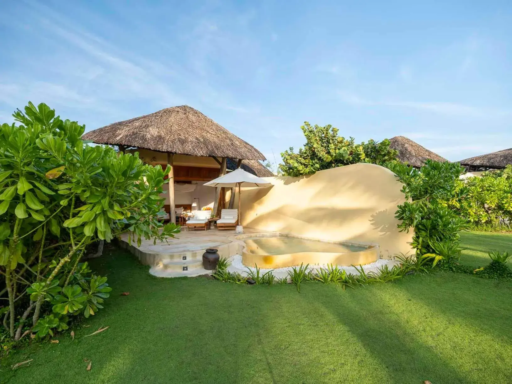 1 King Bed Beach Front One-Bedroom Pool Villa in Ana Mandara Cam Ranh 1 King Bed Beach Front One-Bedroom Pool Villa in Ana Mandara Cam Ranh