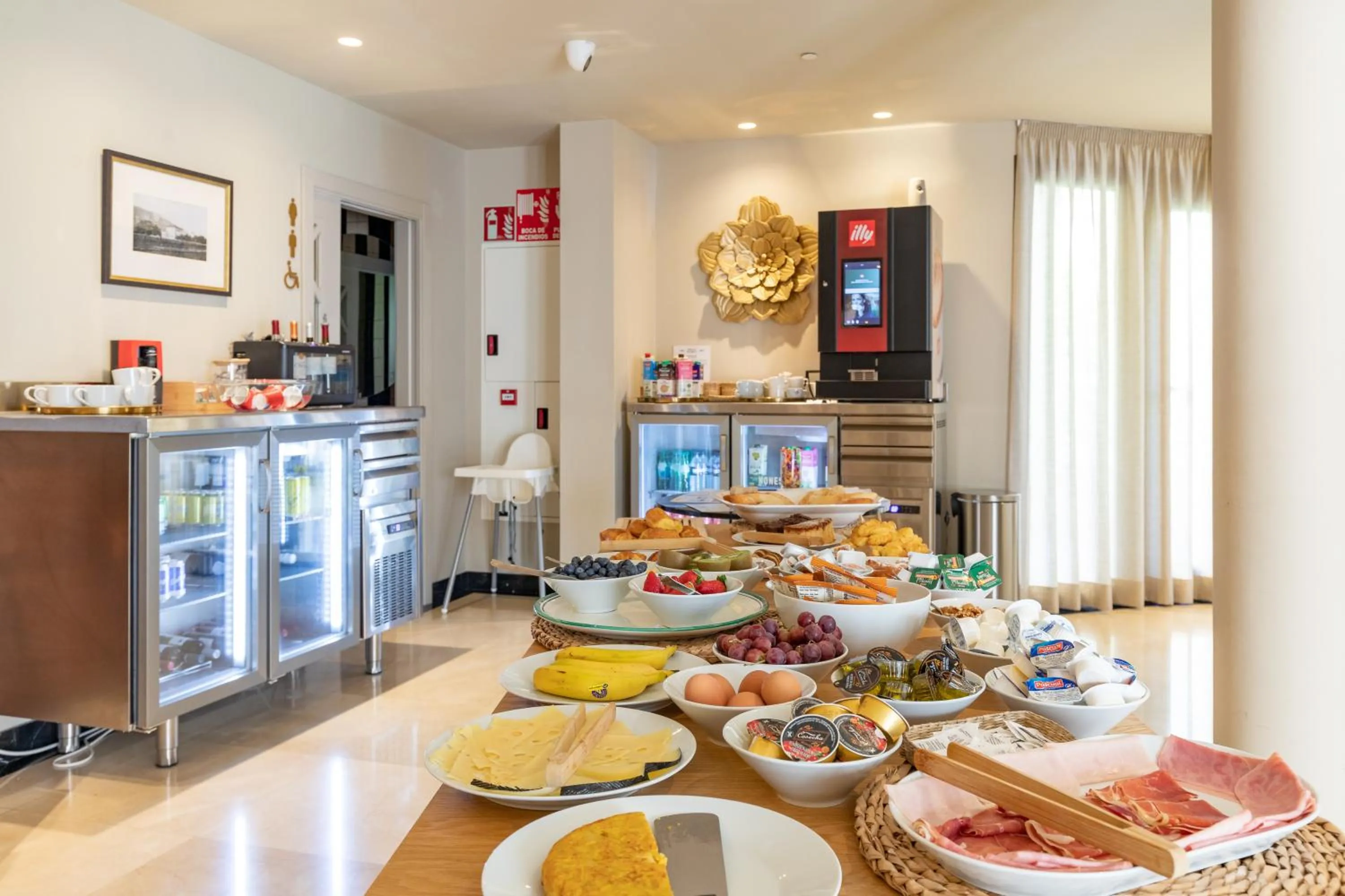 Breakfast in Maison Marineta