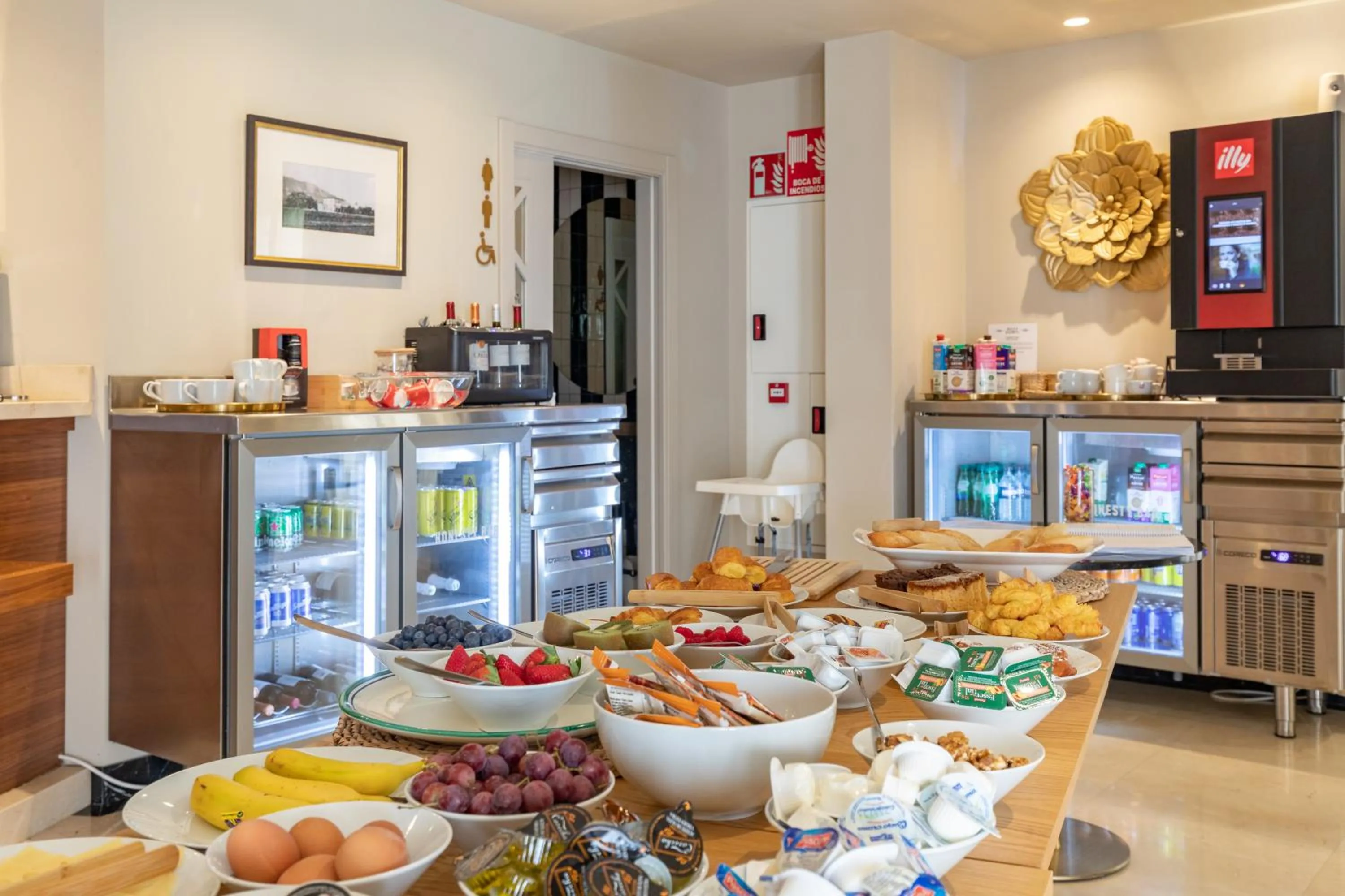 Breakfast in Maison Marineta