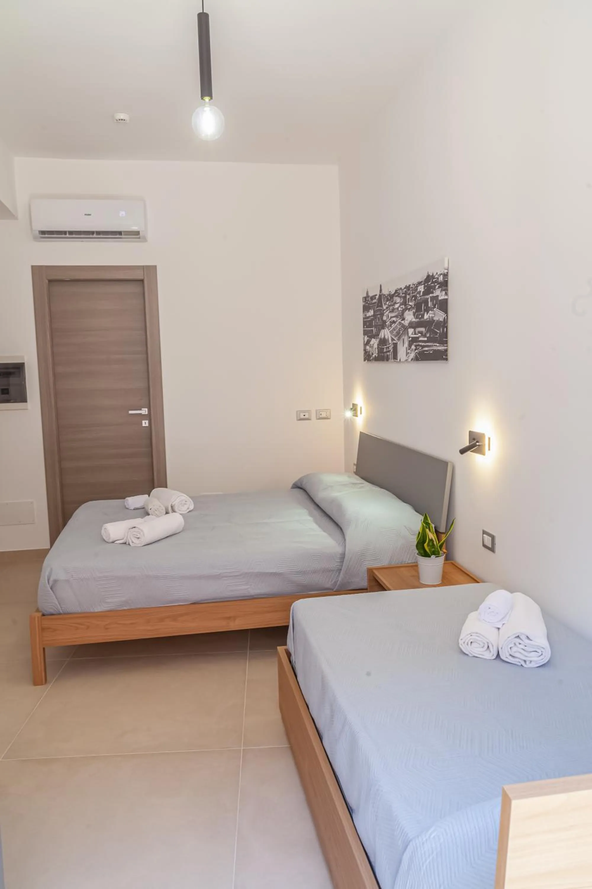 Bedroom, Bed in Isgrò Rooms