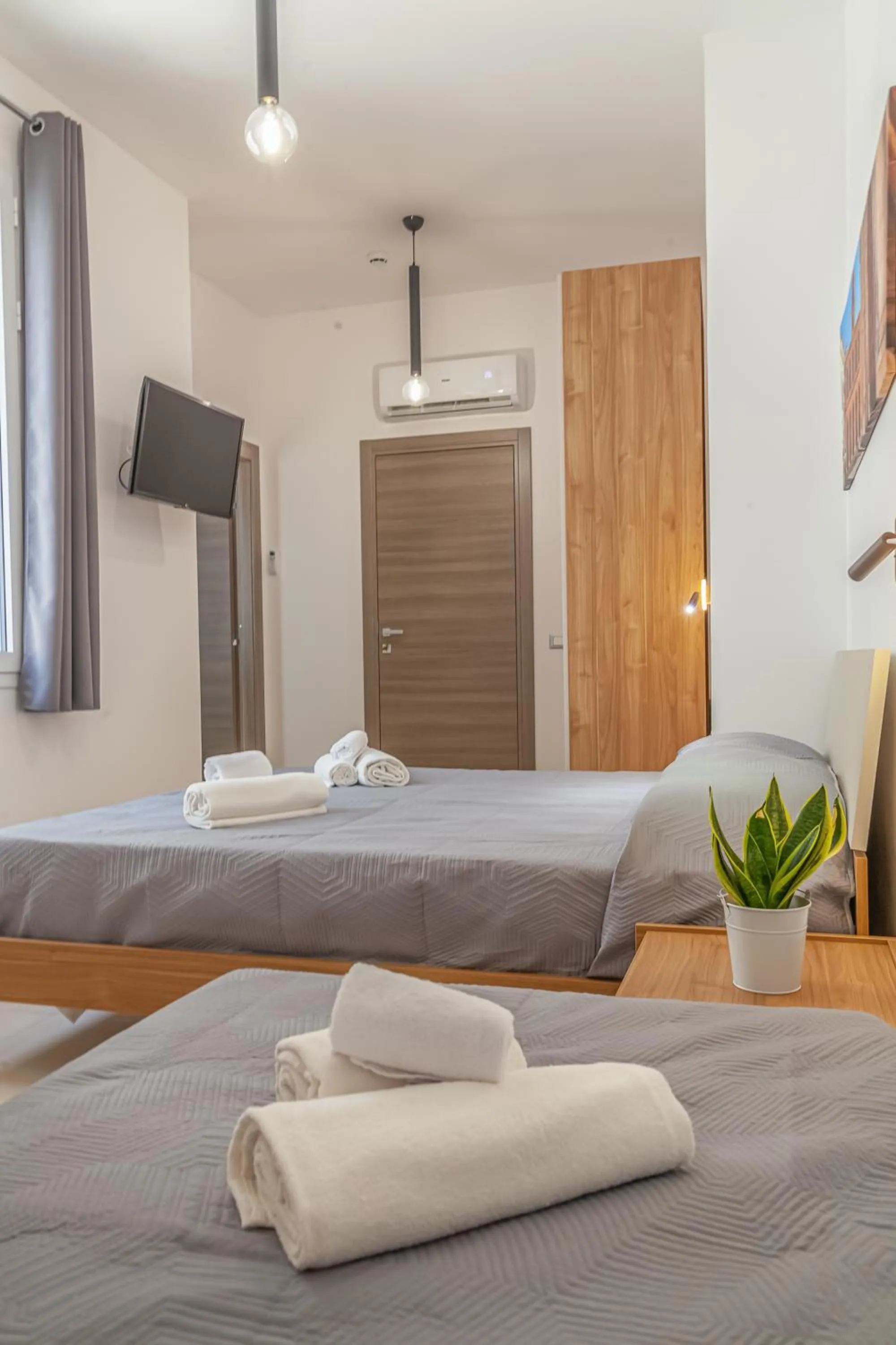 Bedroom, Bed in Isgrò Rooms