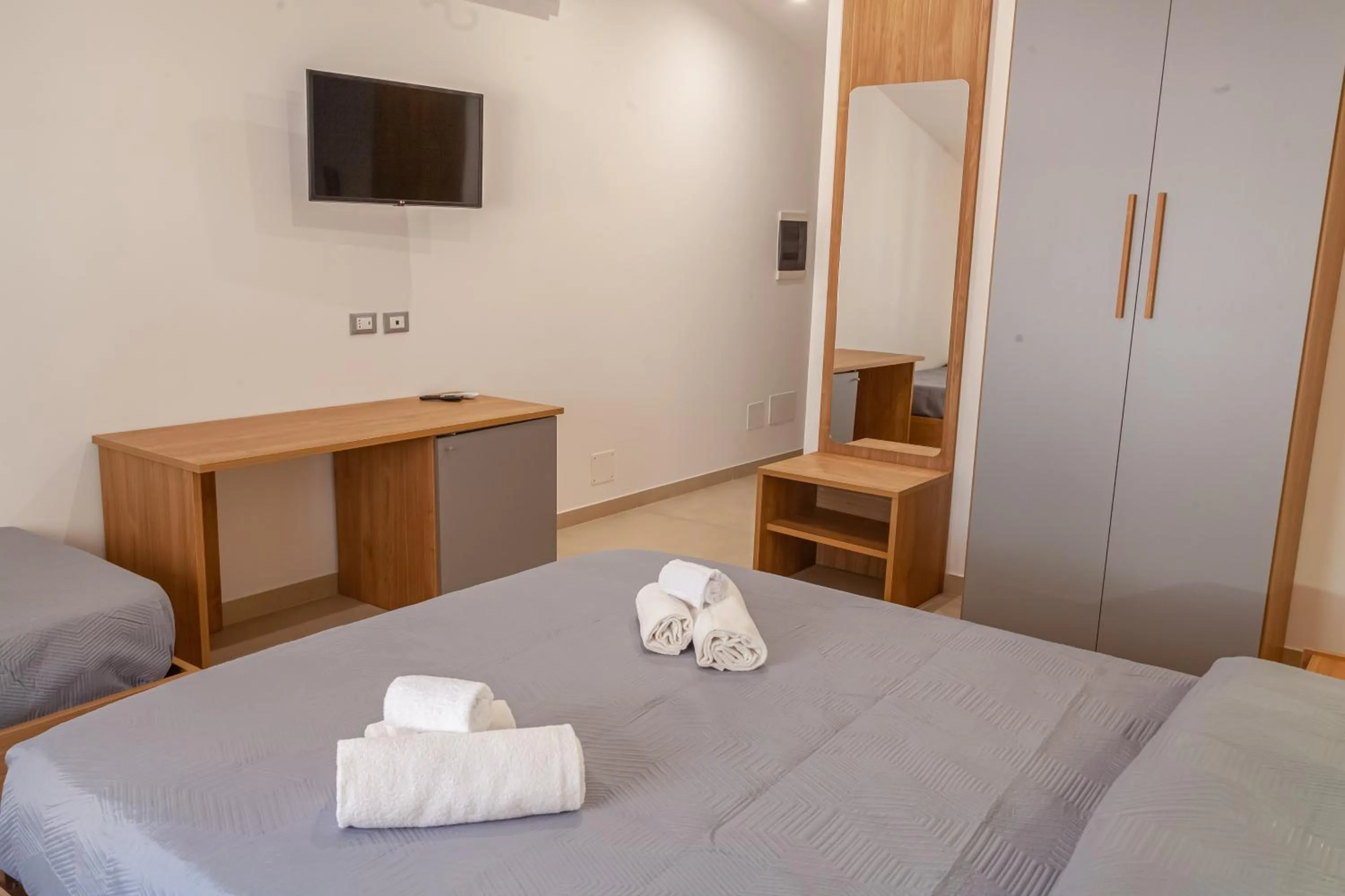 Bedroom, Bed in Isgrò Rooms