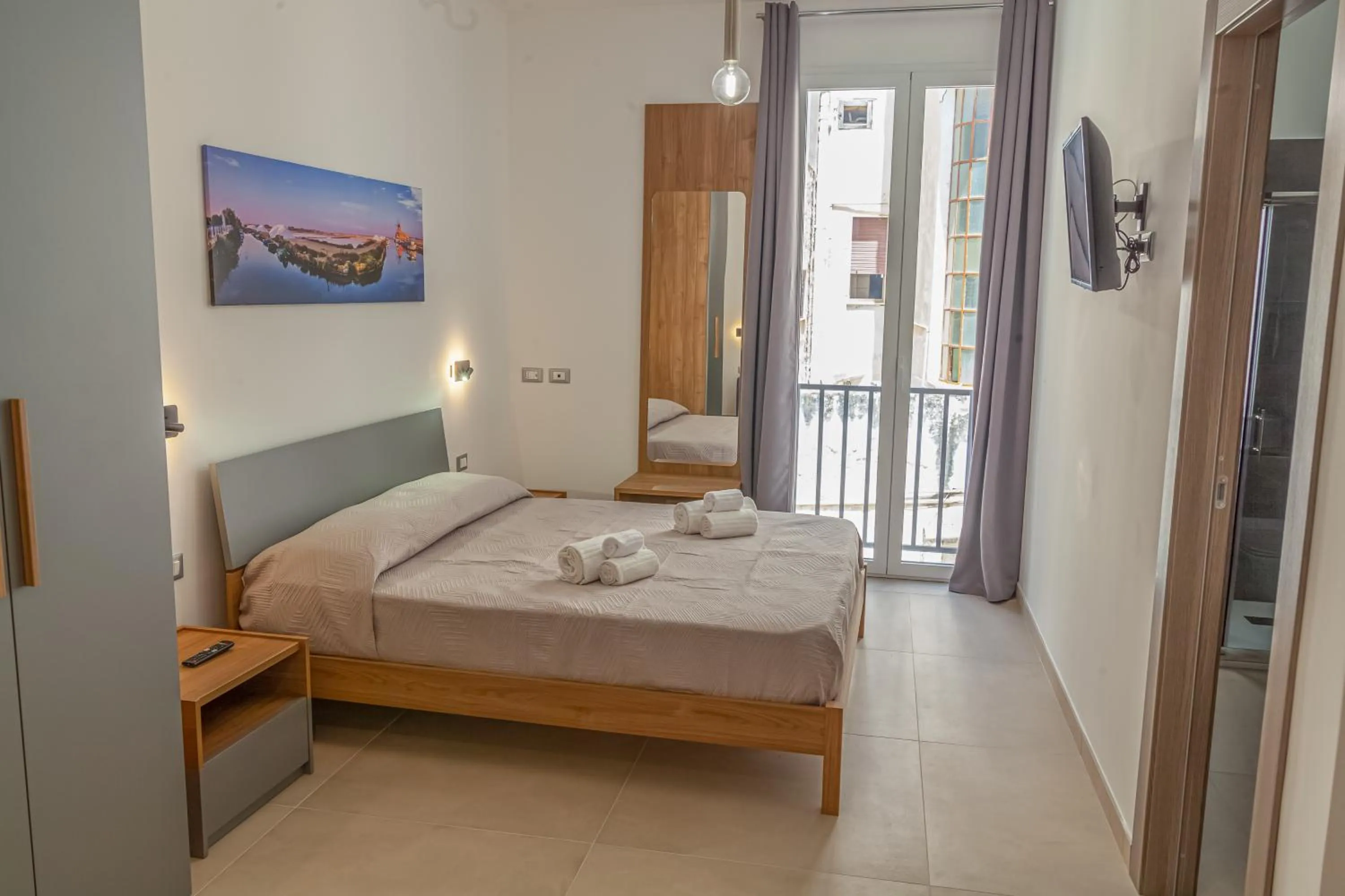 Bedroom, Bed in Isgrò Rooms