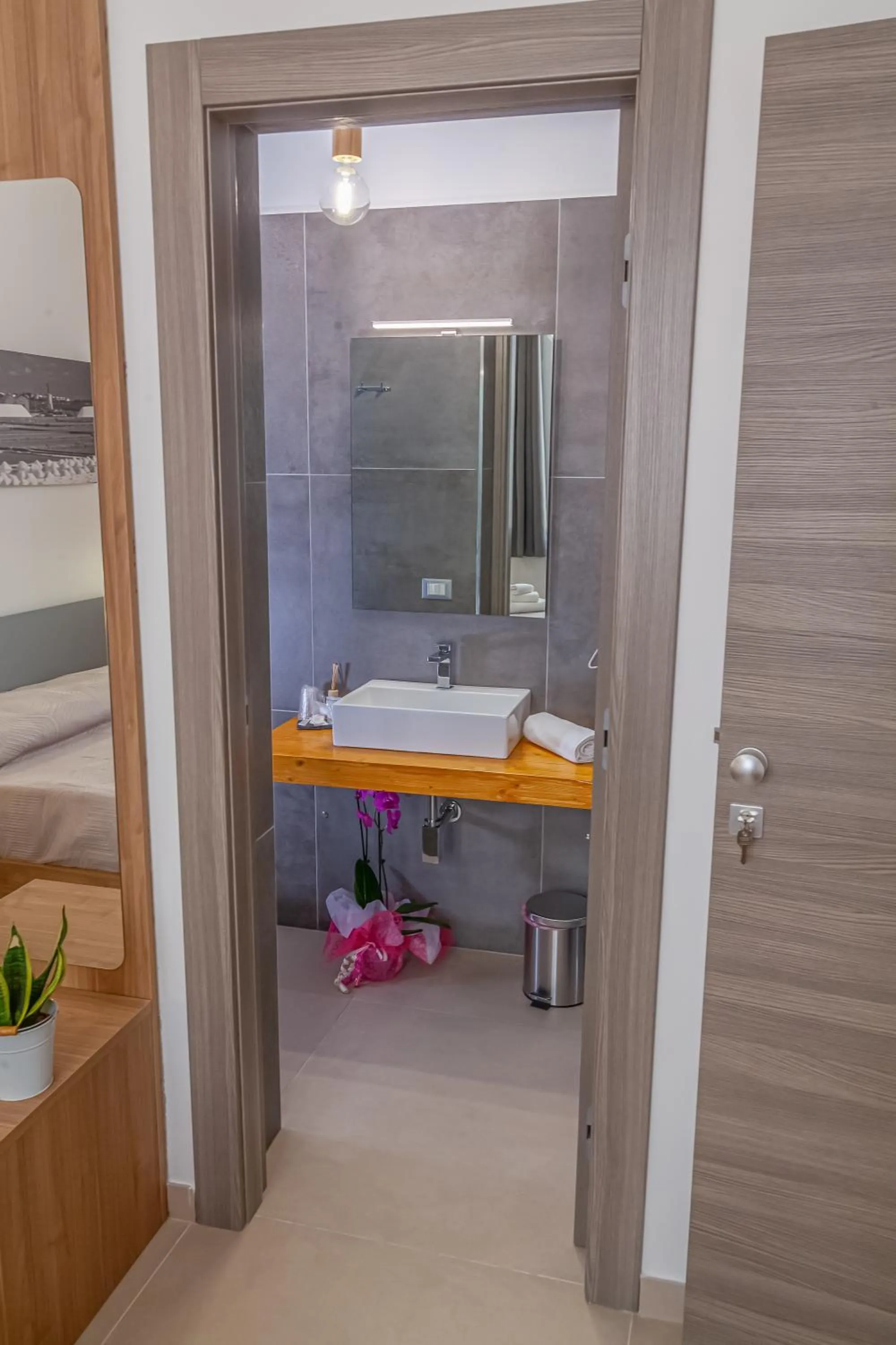 Bathroom in Isgrò Rooms