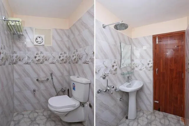 Bathroom in Upvan Guest House and Residence