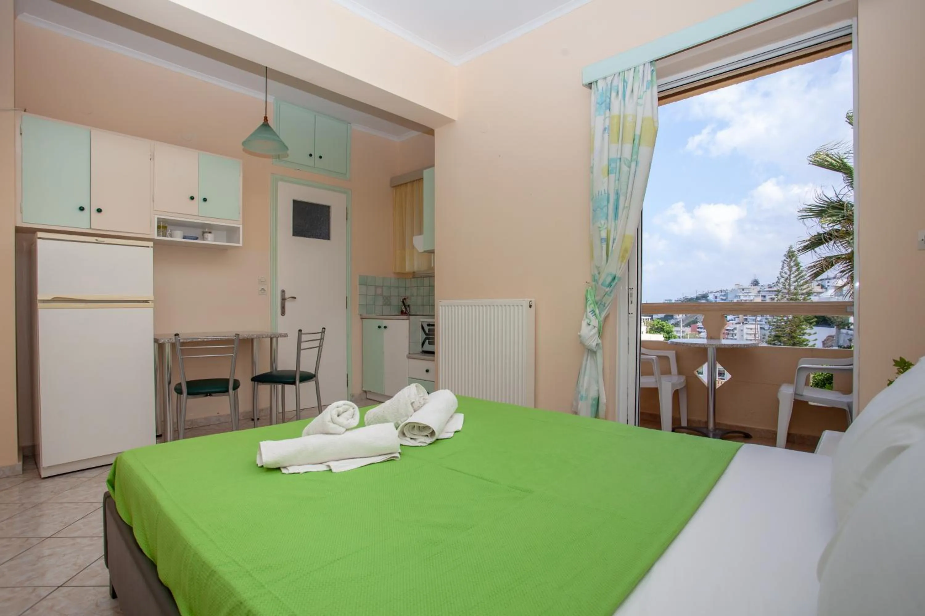 Bedroom, Bed in Eliza Apartments