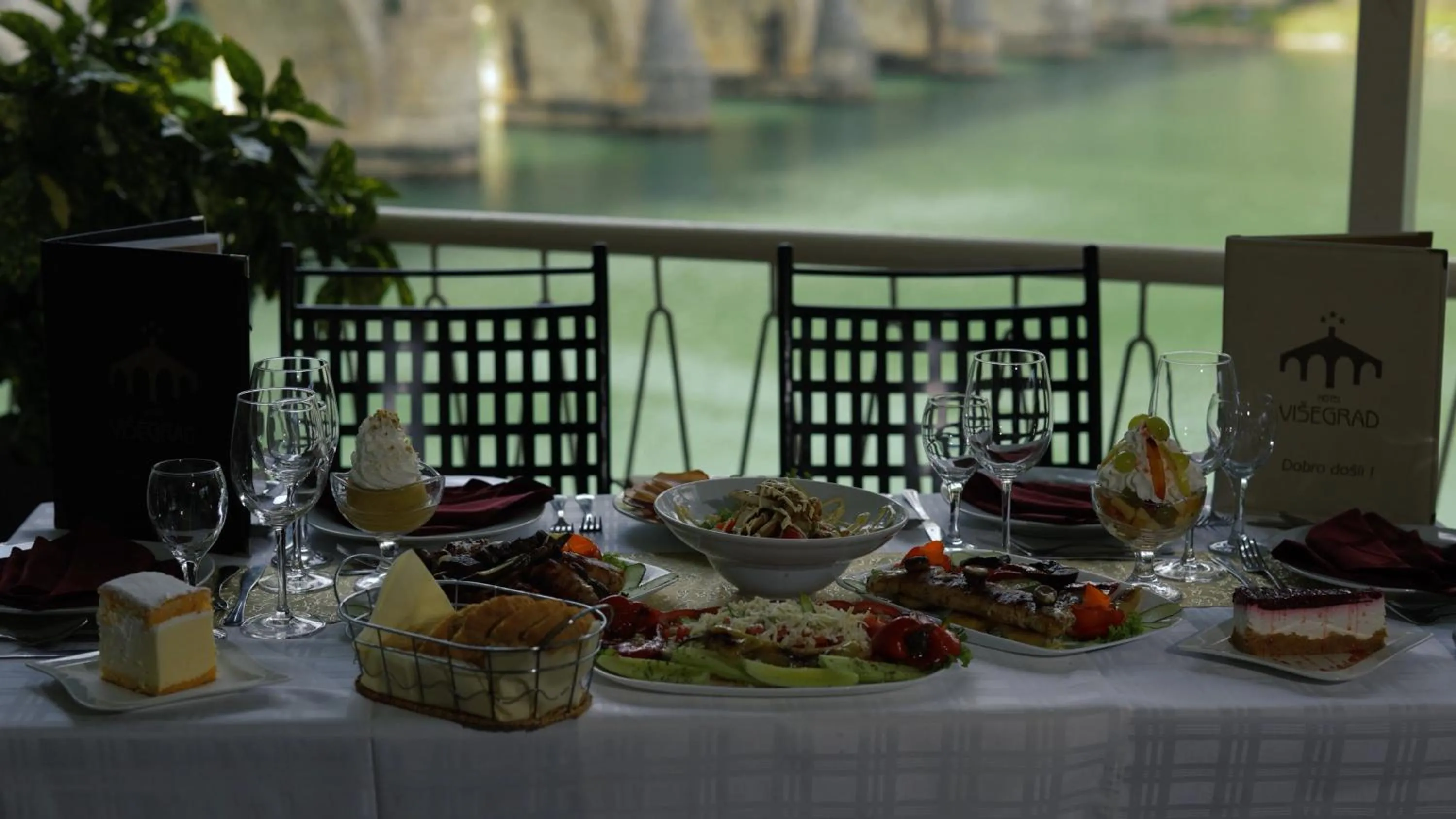Restaurant/places to eat in Hotel Višegrad