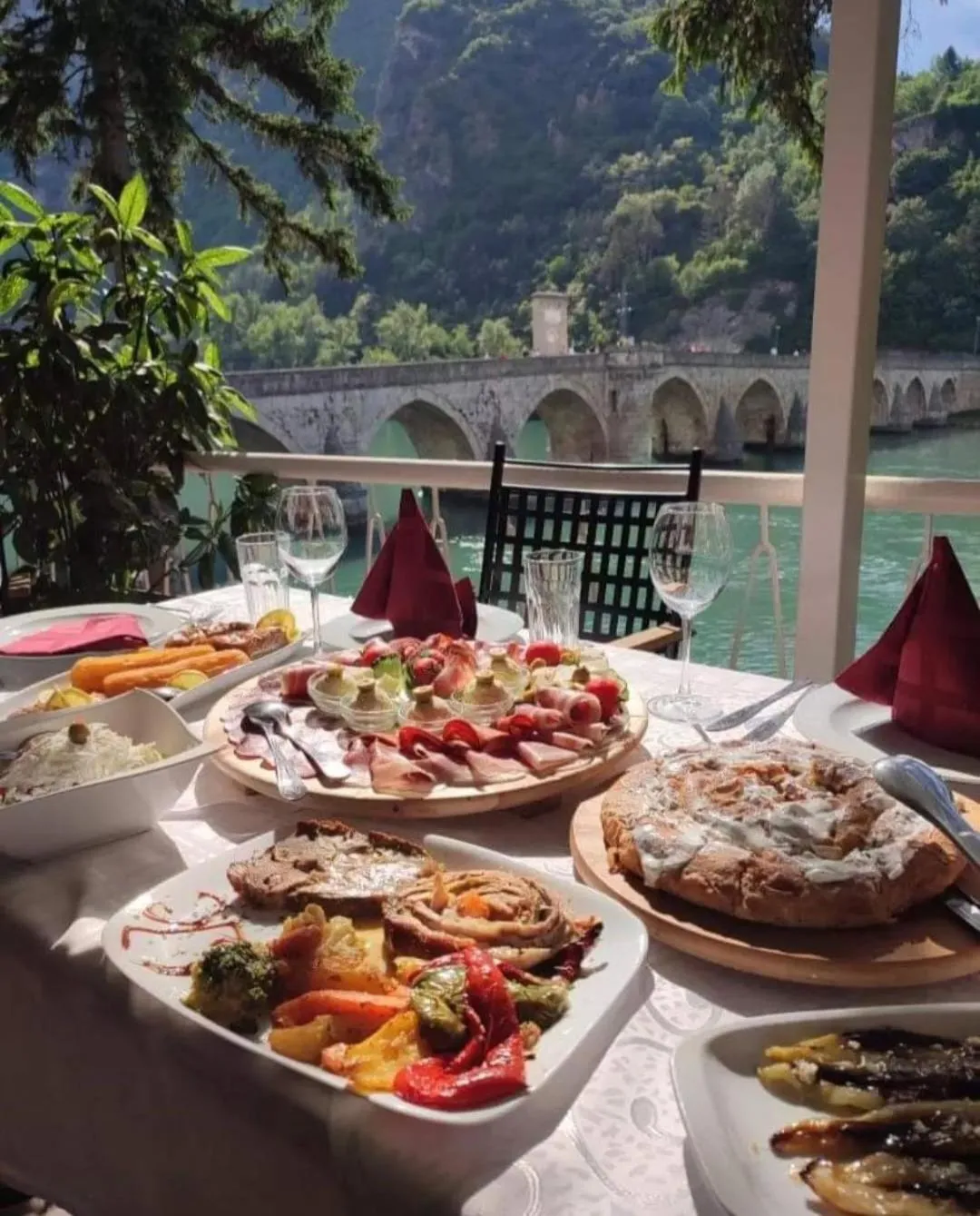 Food in Hotel Višegrad