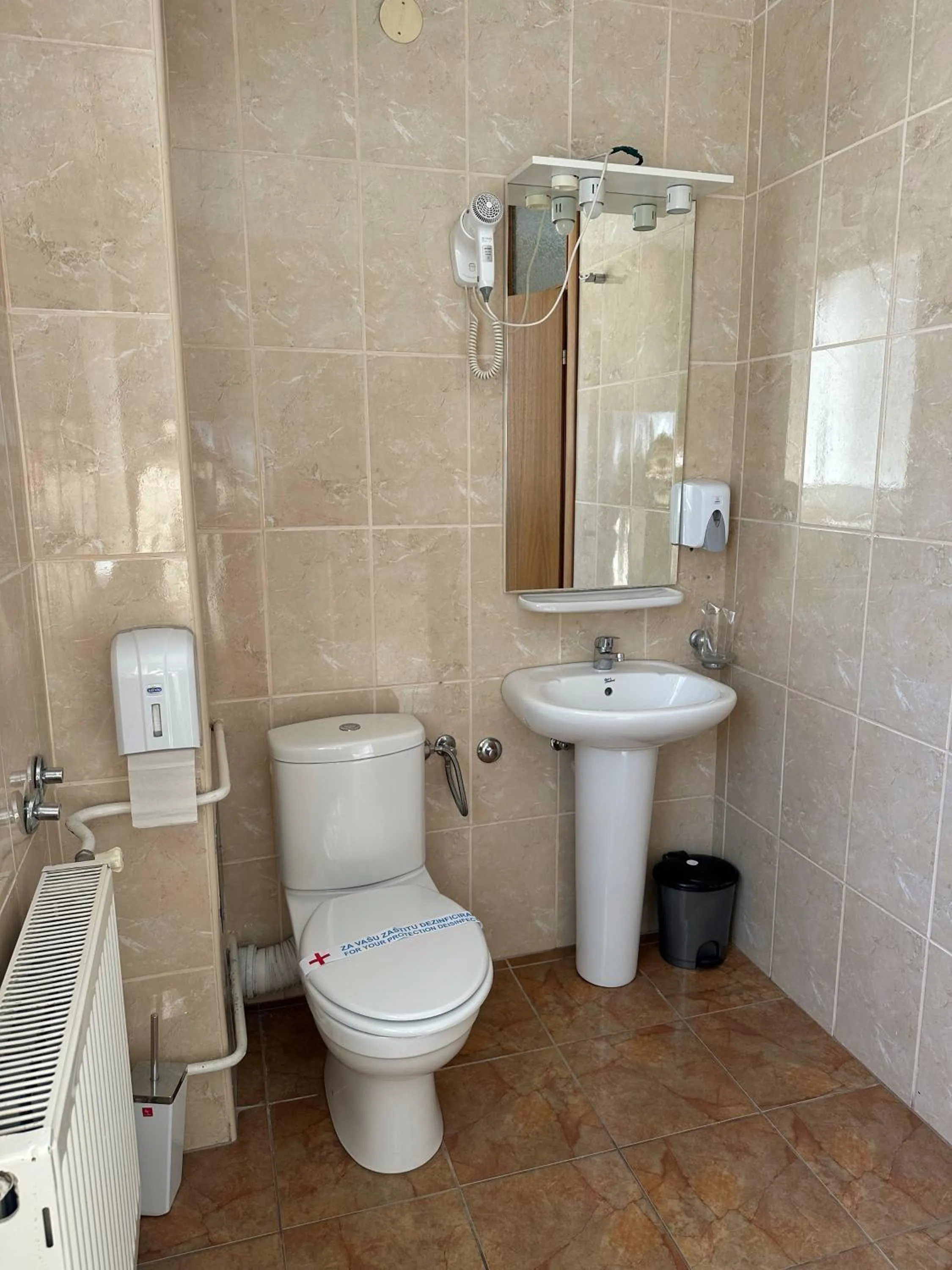 Toilet in Hotel Višegrad