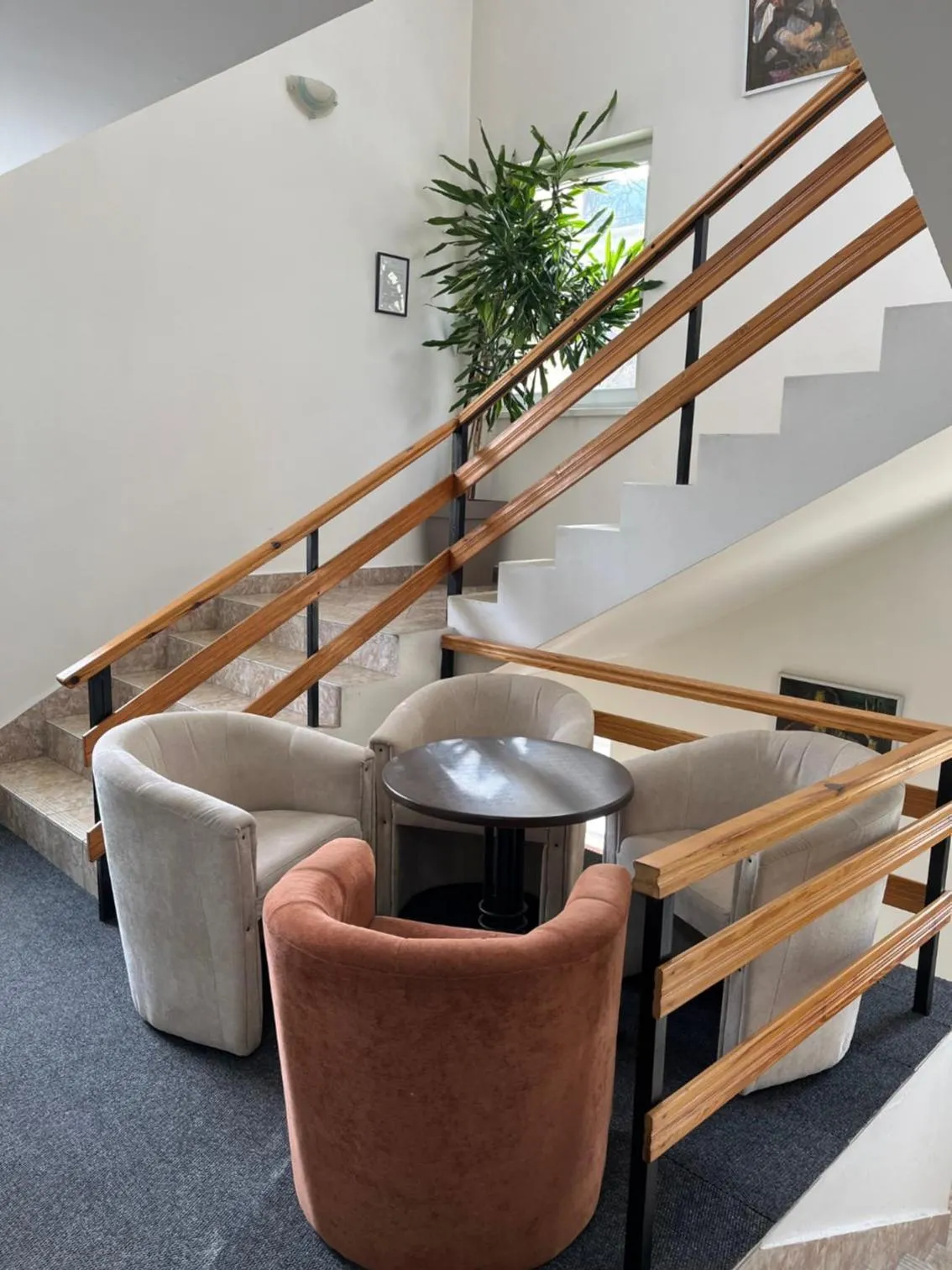 Seating area in Hotel Višegrad