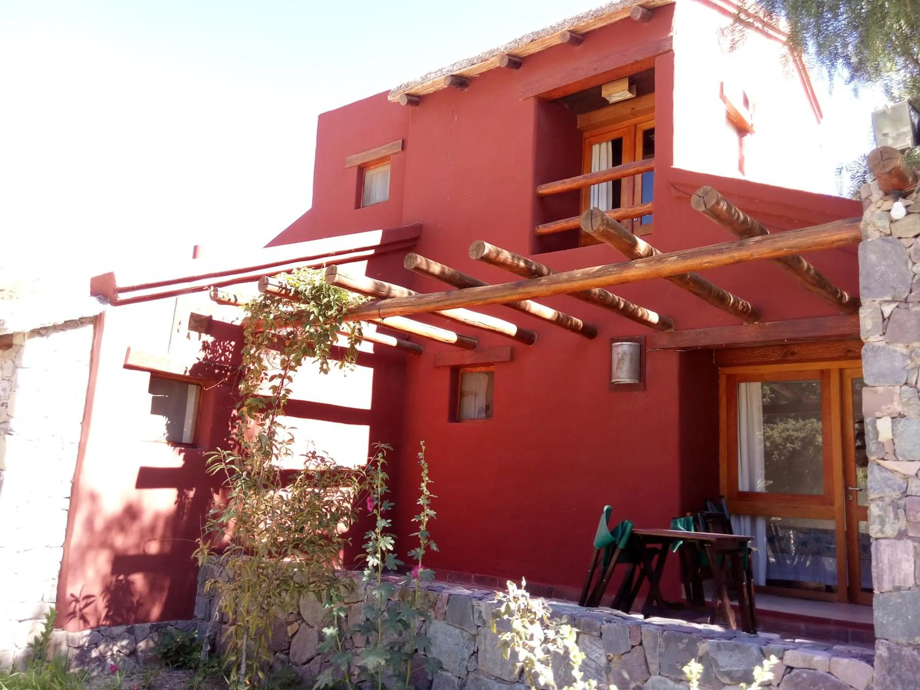 Property building in El Refugio de Coquena