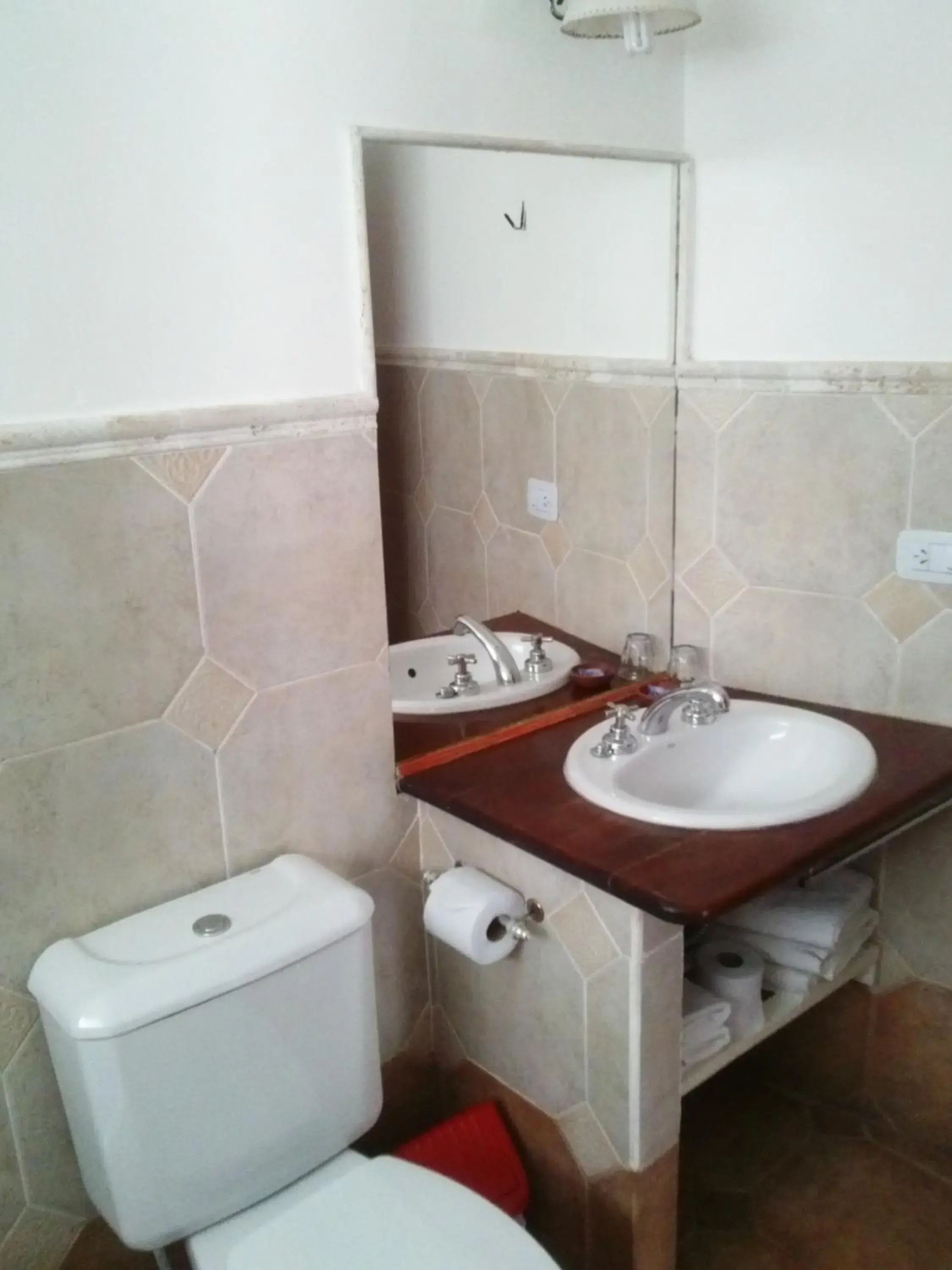 Bathroom in El Refugio de Coquena Bathroom in El Refugio de Coquena