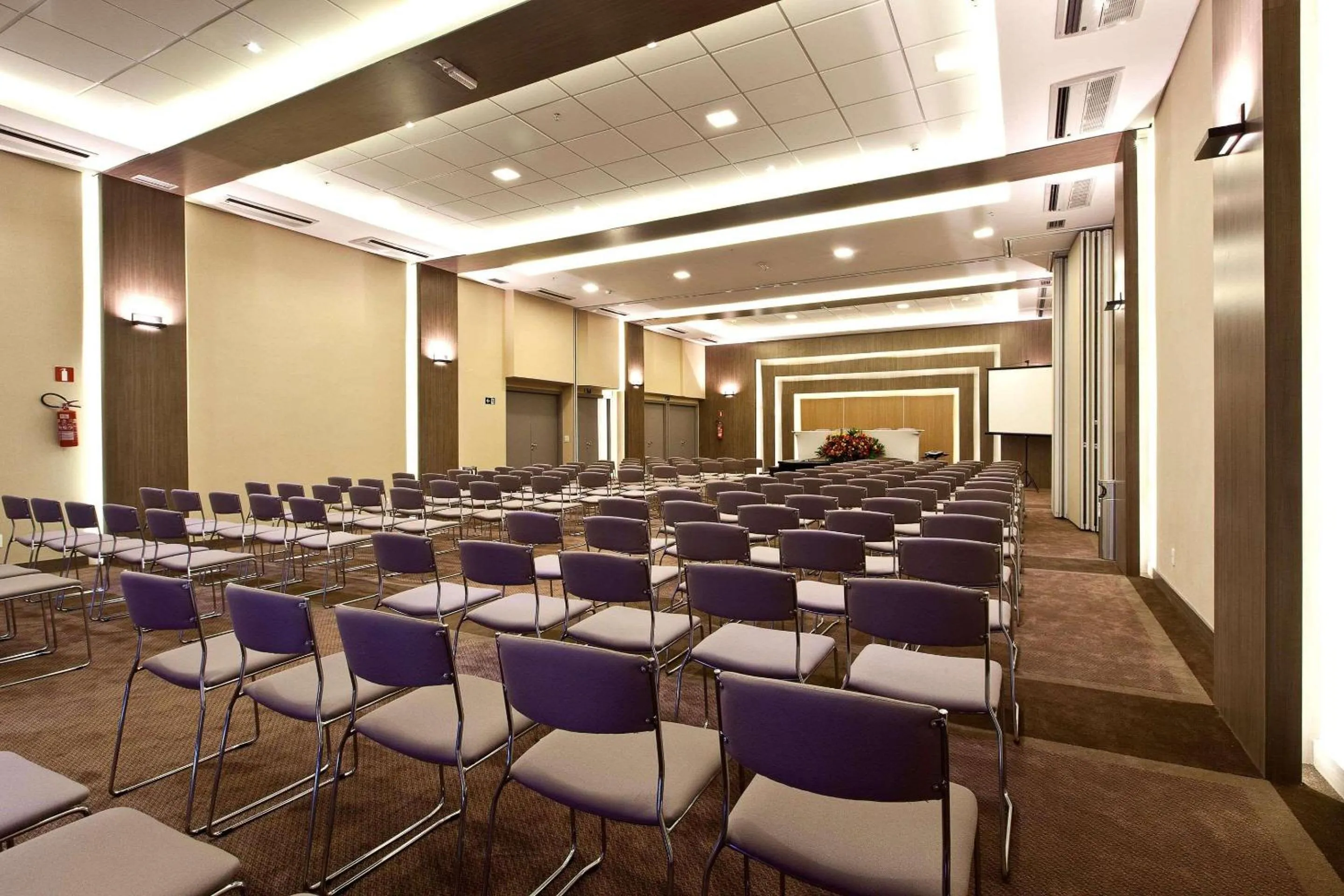 Meeting/conference room in Radisson Blu Belo Horizonte Savassi