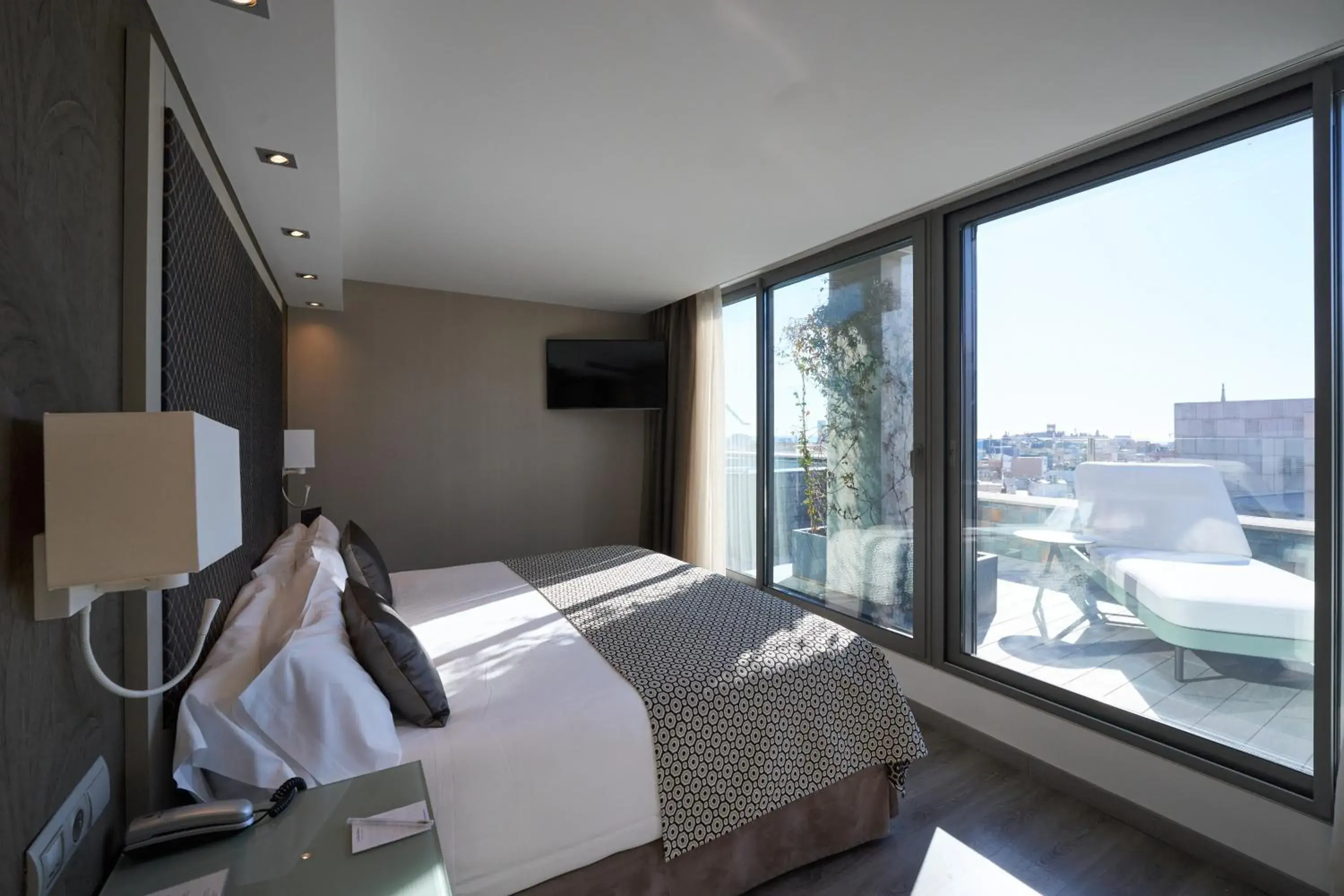 Bed in Catalonia Square 4* Sup Bed in Catalonia Square 4* Sup