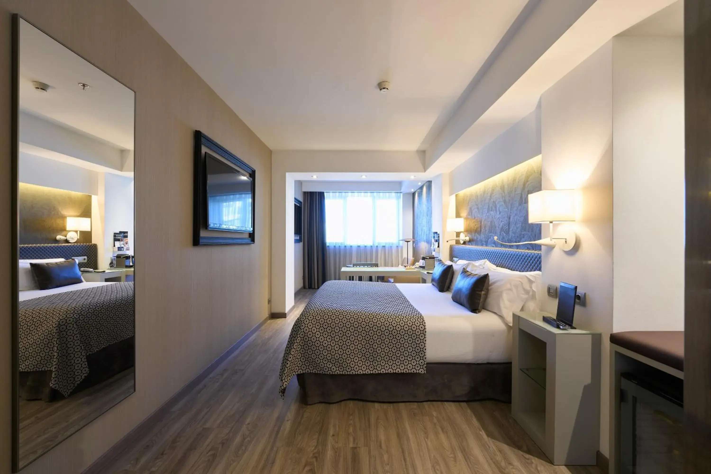 Bed in Catalonia Square 4* Sup Bed in Catalonia Square 4* Sup