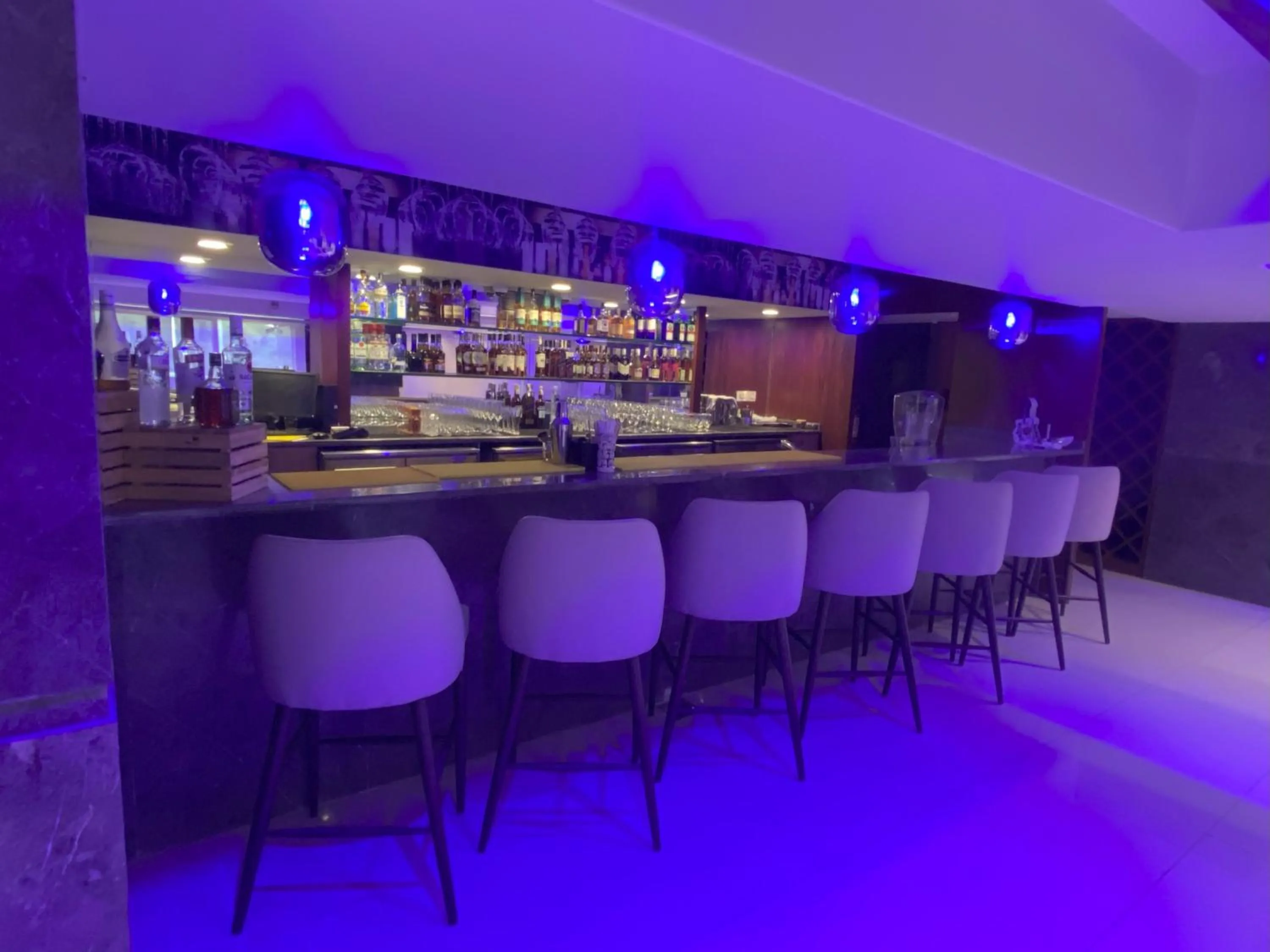 Lounge or bar in The Fern Residency Turbhe