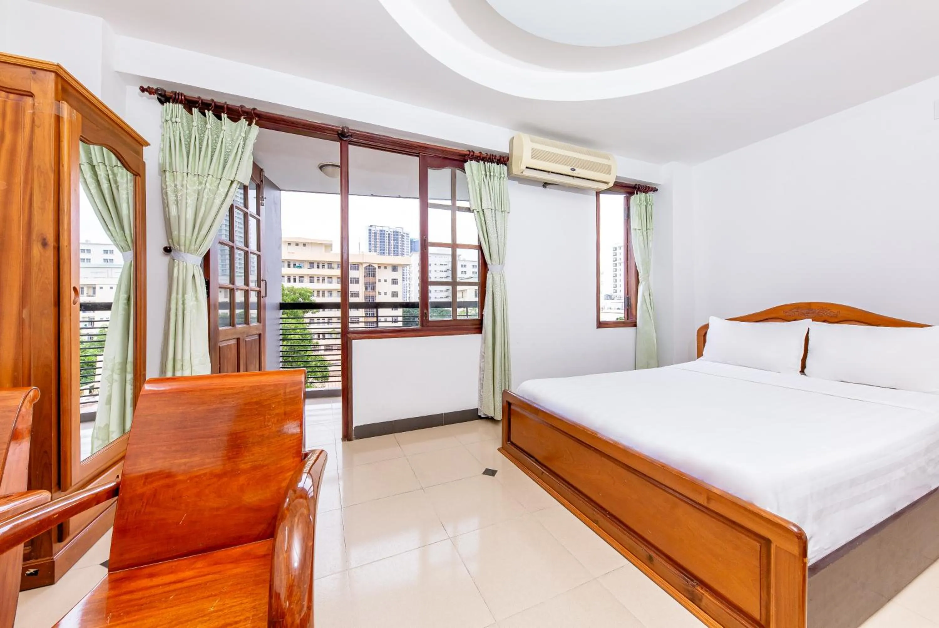 Bed in Minh Cat Hotel