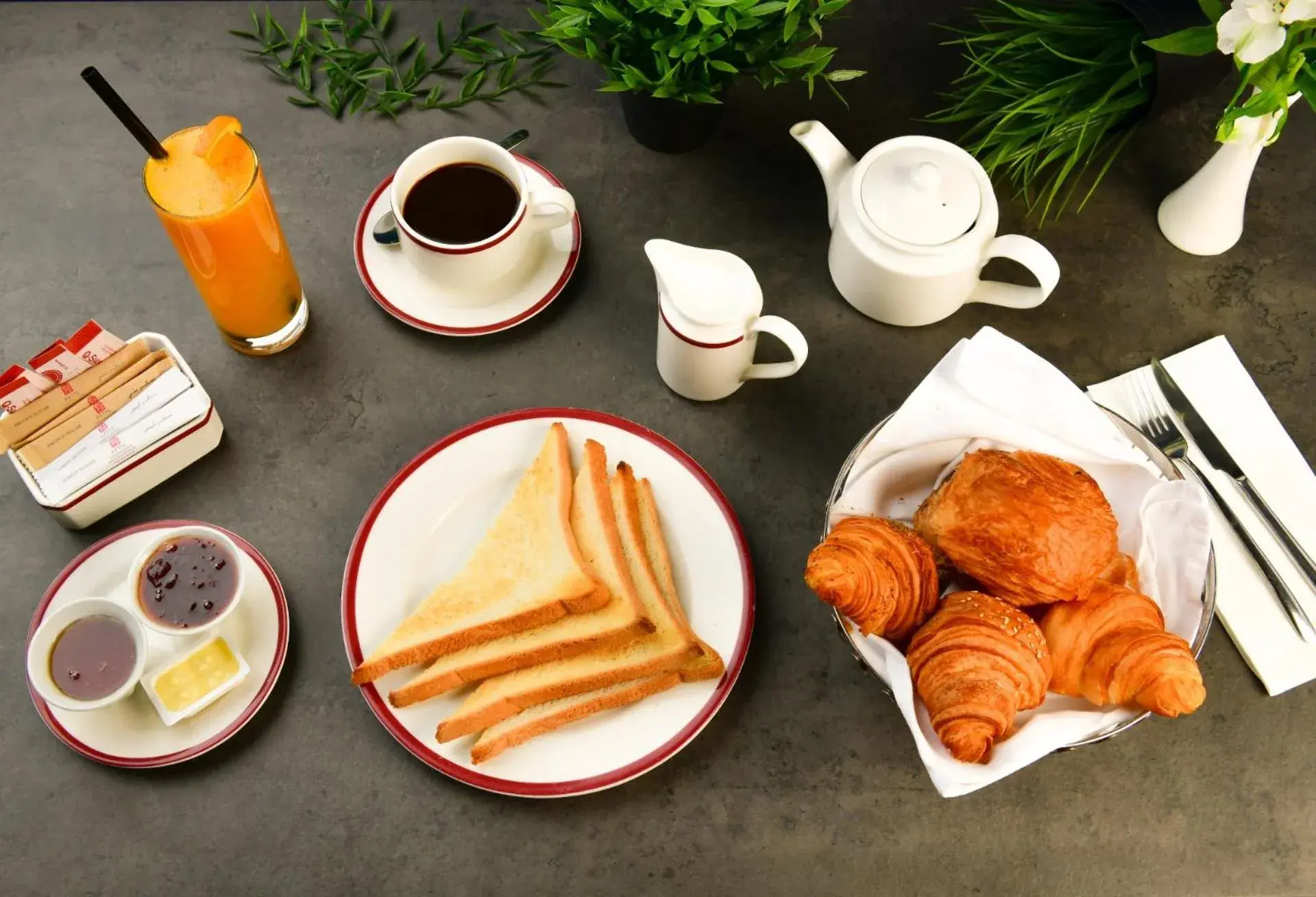 Restaurant/places to eat in Retaj Inn Al Wakrah Restaurant/places to eat in Retaj Inn Al Wakrah