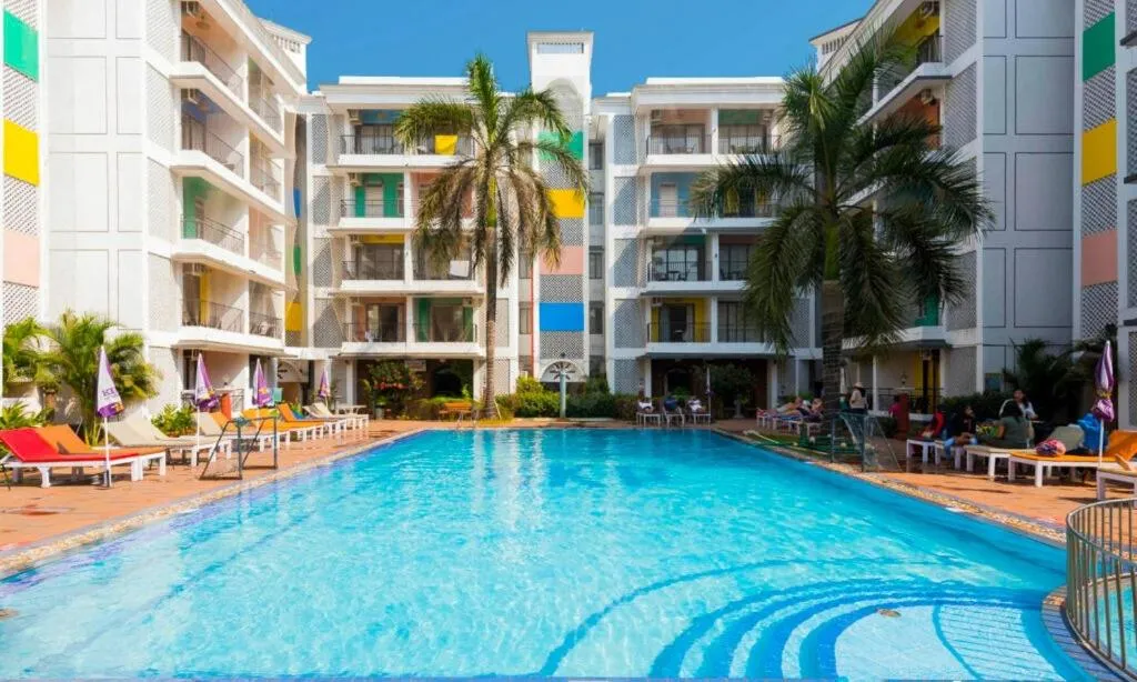 Swimming pool in Palmarinha de Goa