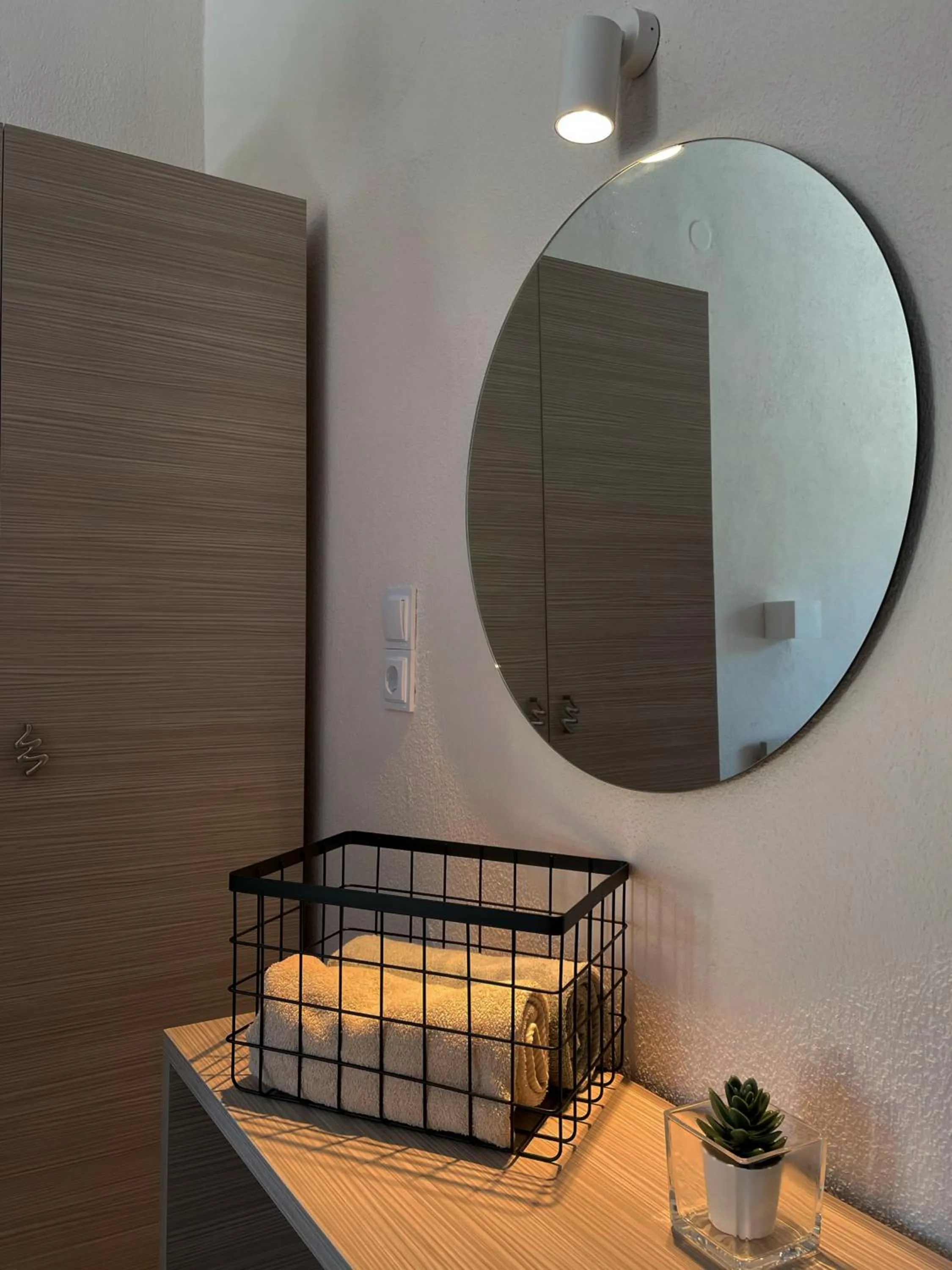 Nigdeli Studios