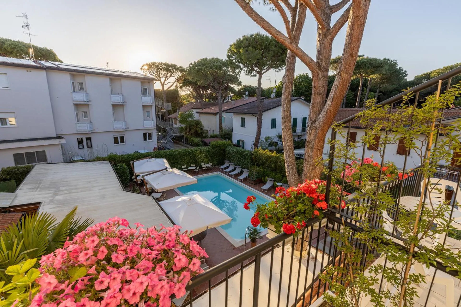 Inner courtyard view in La Tavernetta