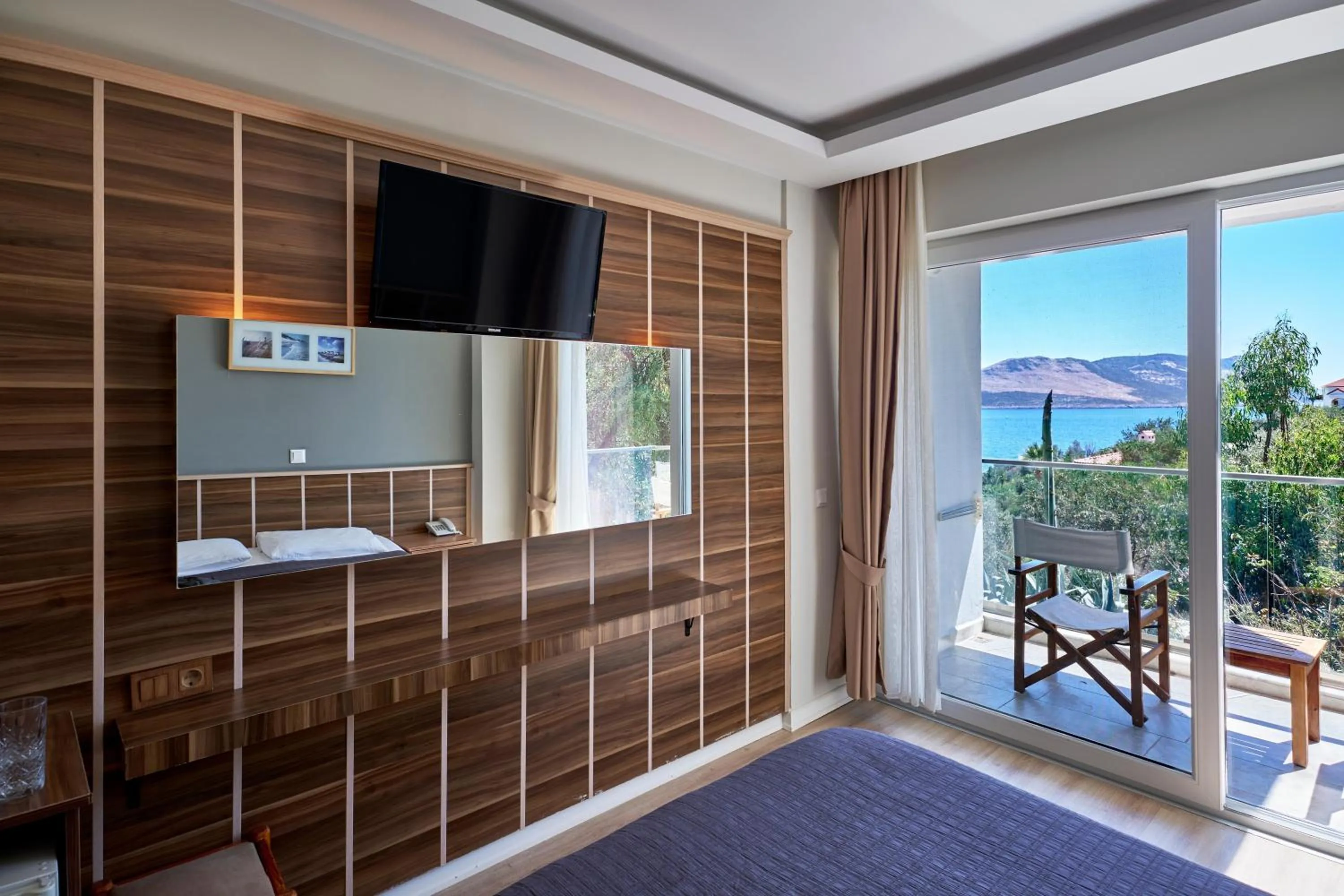 Photo of the whole room in Aquarius Hotel