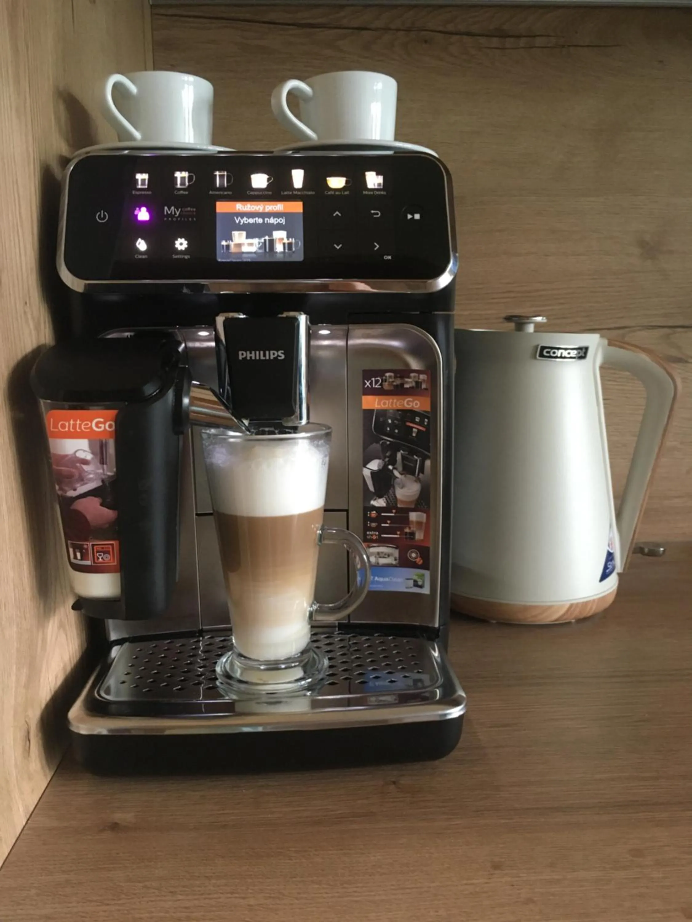 Coffee/tea facilities in Apartmán s výhľadom na štíty Ovruč 312