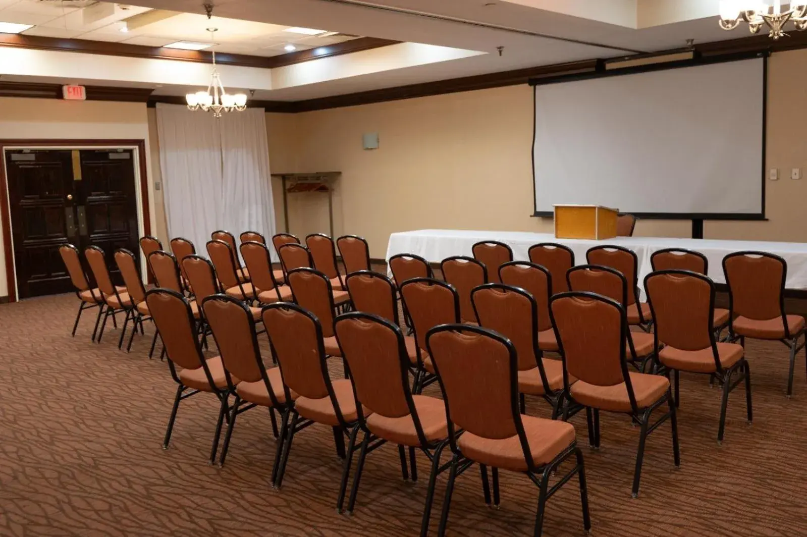 Quality Inn & Suites Downtown Mansfield Quality Inn & Suites Downtown Mansfield