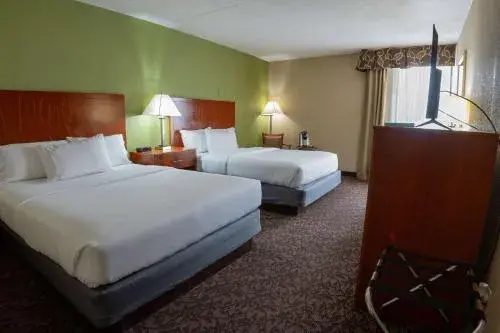 Quality Inn & Suites Downtown Mansfield Quality Inn & Suites Downtown Mansfield