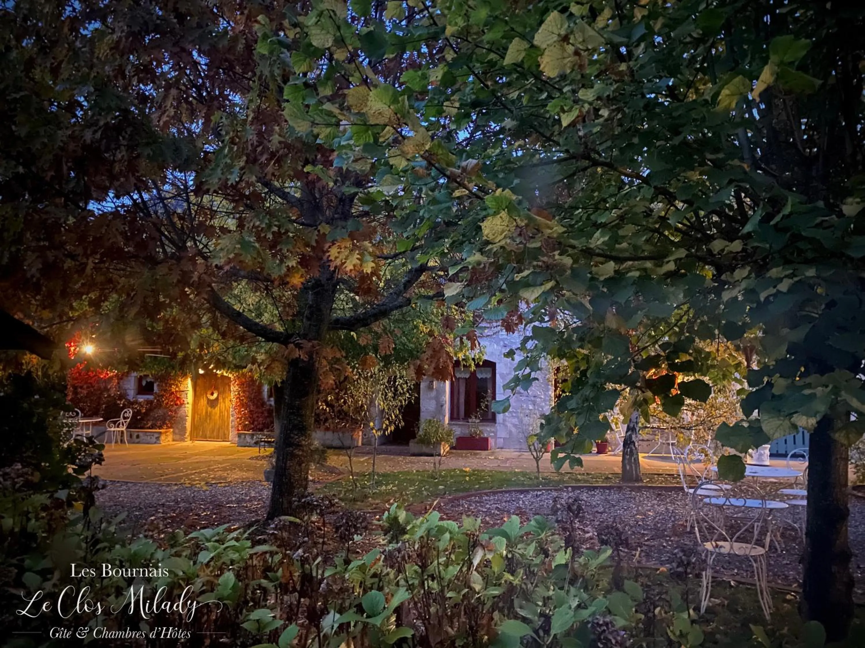 Night in Chambres d'Hôtes Les Bournais - Le Clos Milady