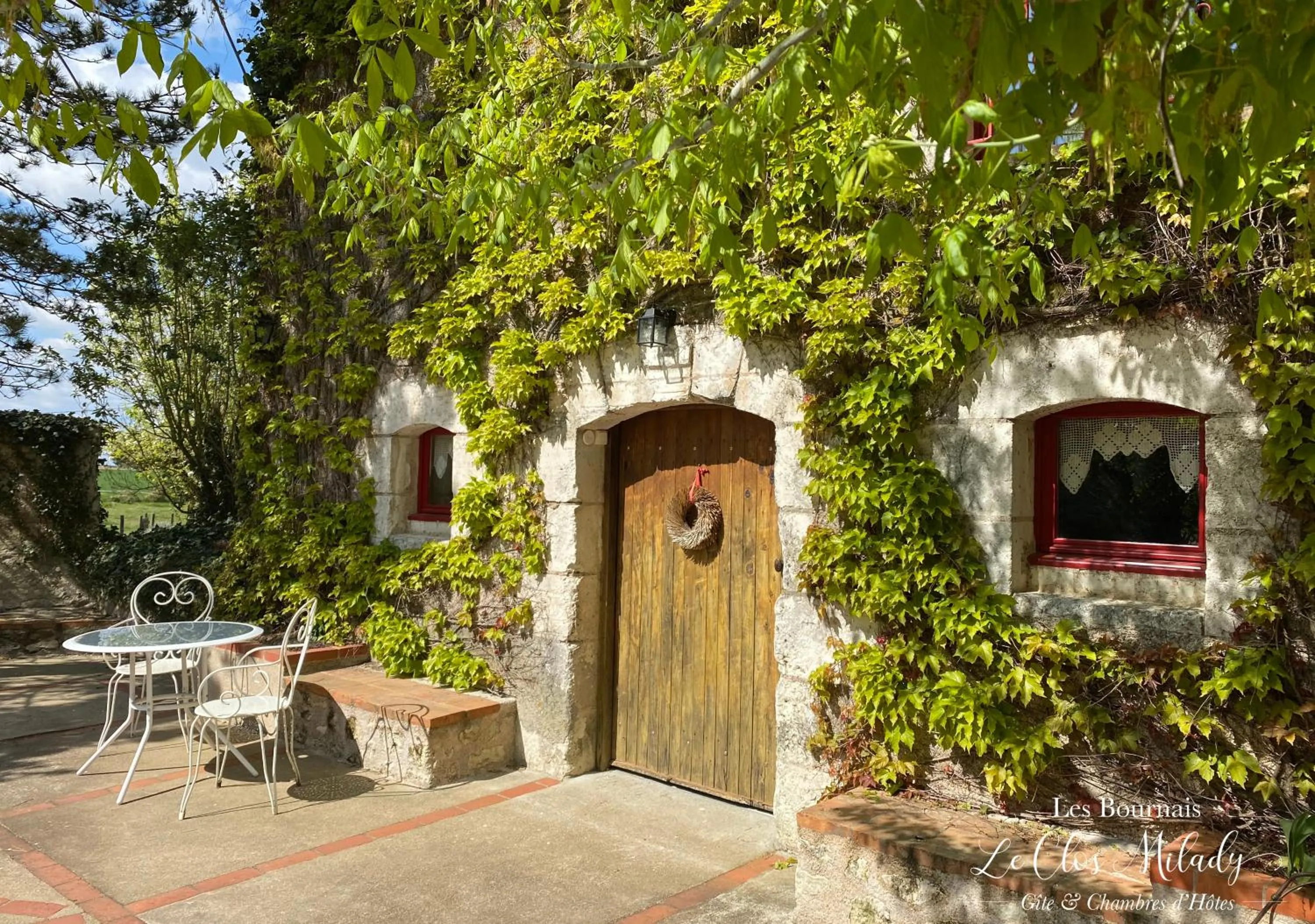 Property building in Chambres d'Hôtes Les Bournais - Le Clos Milady