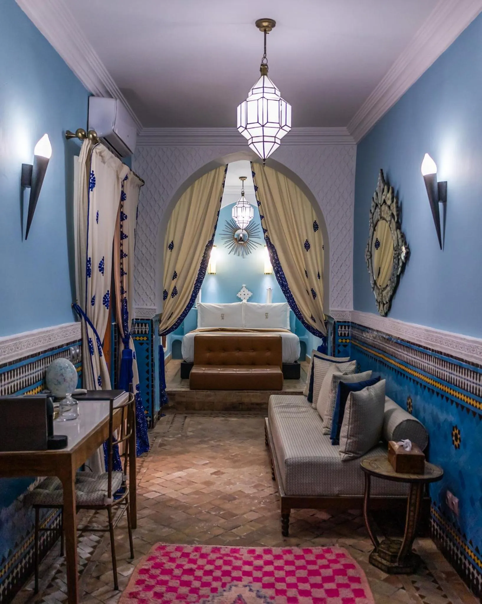 Bed in Riad Ksar Al Amal & Spa