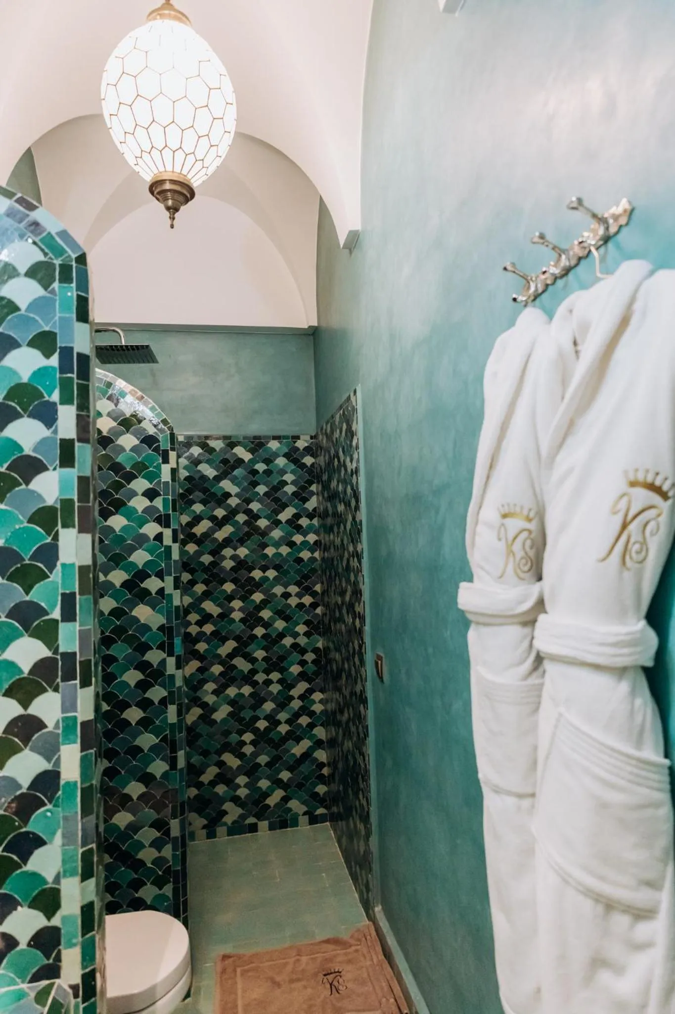 Shower in Riad Ksar Al Amal & Spa