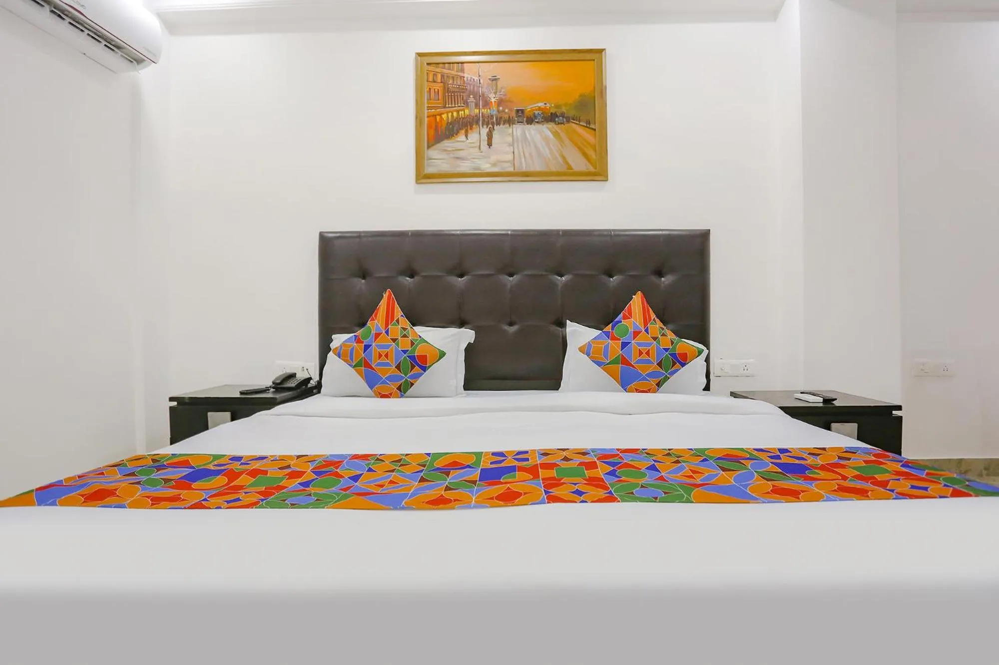 Bed in FabExpress Taj Residency - Nr Yashobhoomi Convention Centre