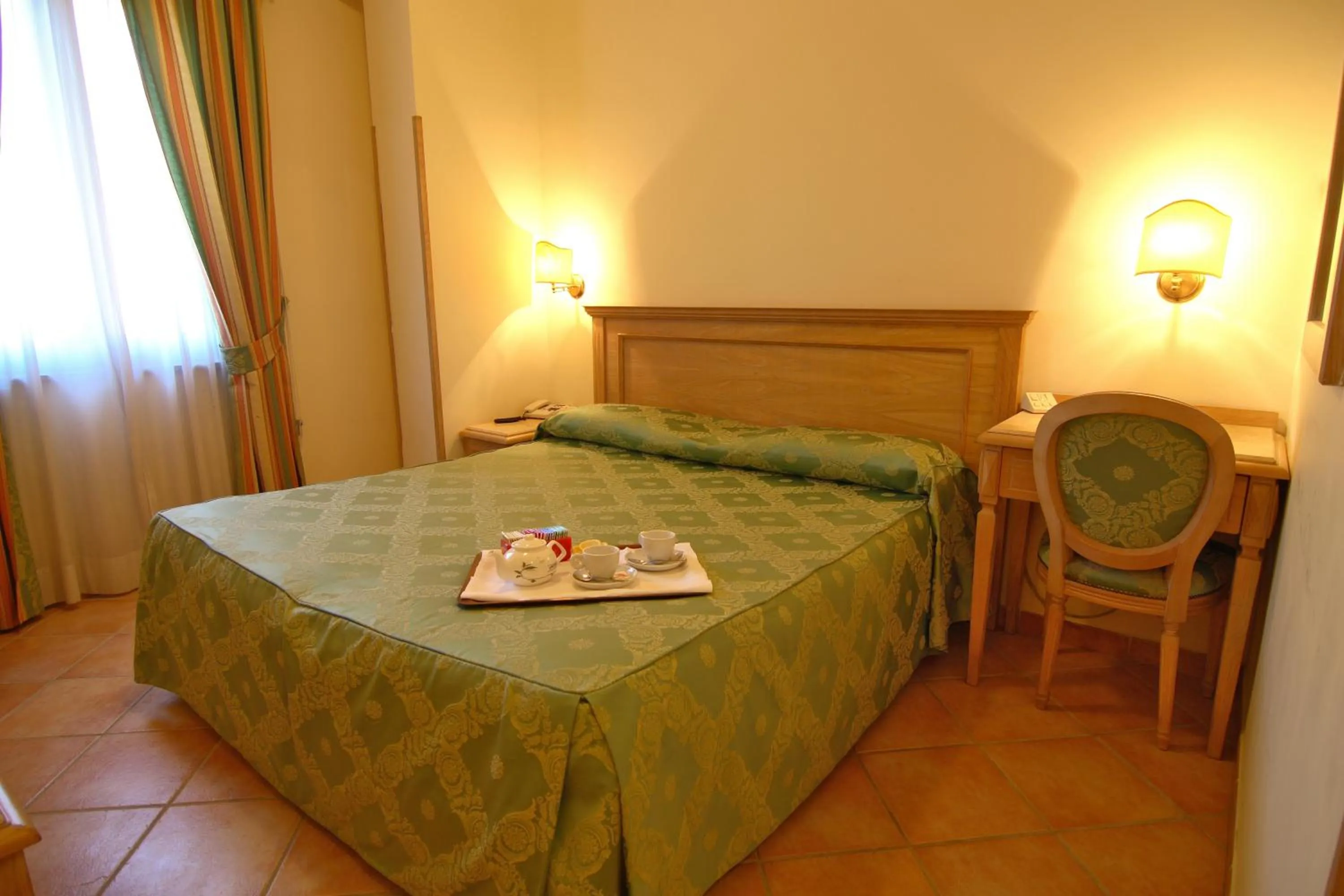 Bedroom in Hotel Due Torri