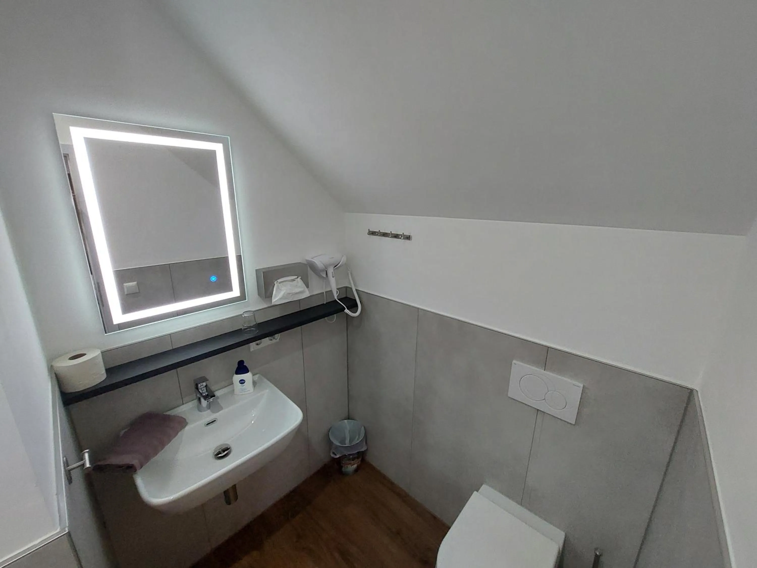 Bathroom in Lohauserhof - Biohof und Hotel